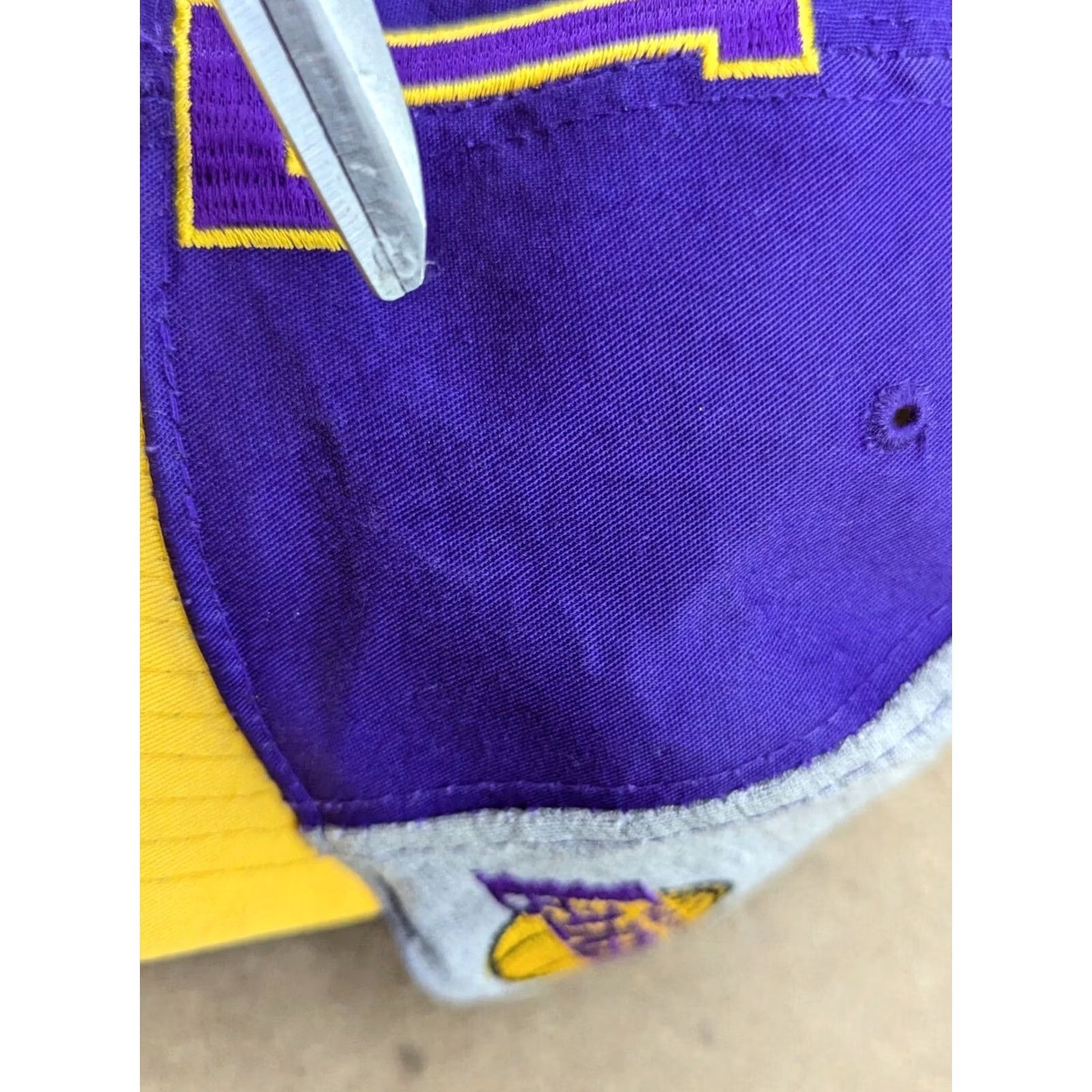 Starter VINTAGE Starter Los Angeles Lakers Baseball Cap One Size Adjustable Size ONE SIZE - 3 Thumbnail