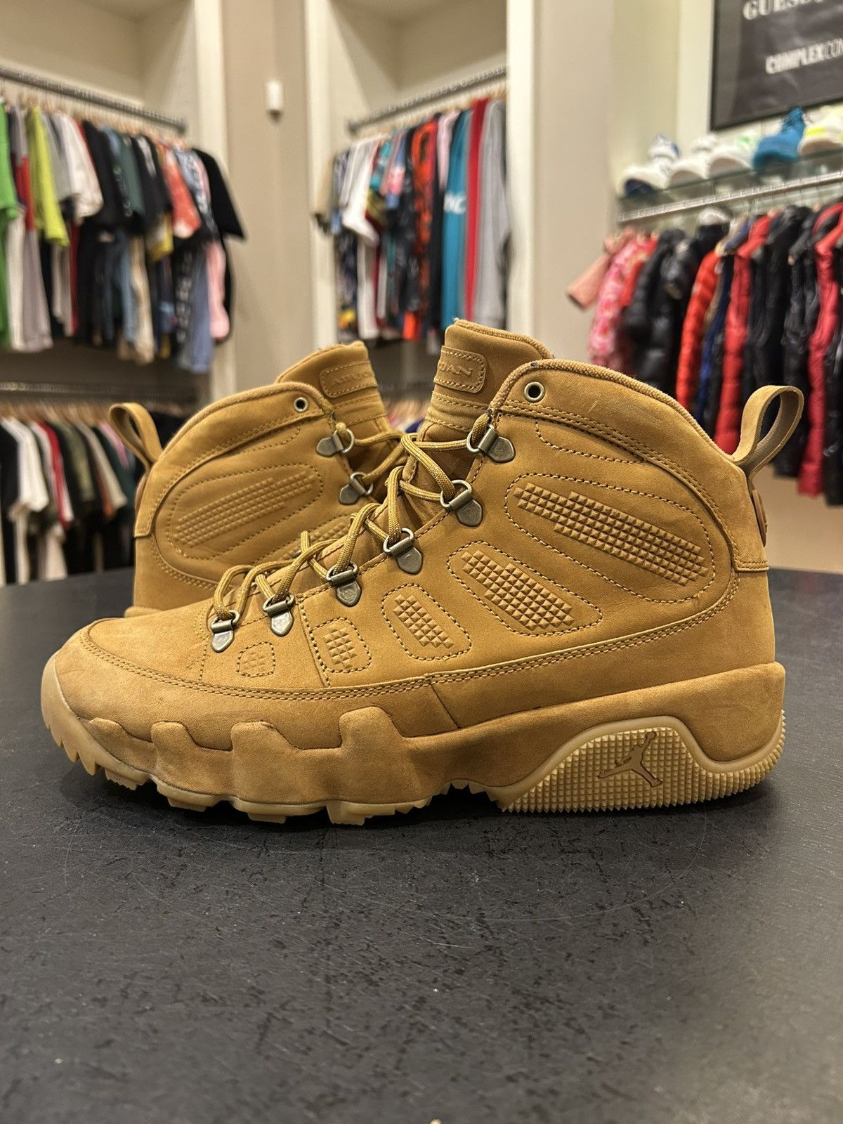 Jordan Brand Jordan 9 Retro Boot ‘Wheat’ Size US 11 / EU 44 - 1 Thumbnail
