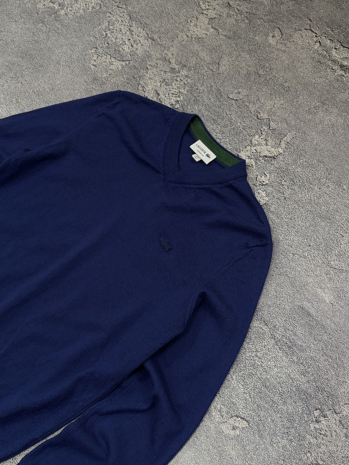 Lacoste Lacoste Men's V-Neck Sweater Navy Blue 100% Wool Size L / 5 Size US L / EU 52-54 / 3 - 4 Thumbnail