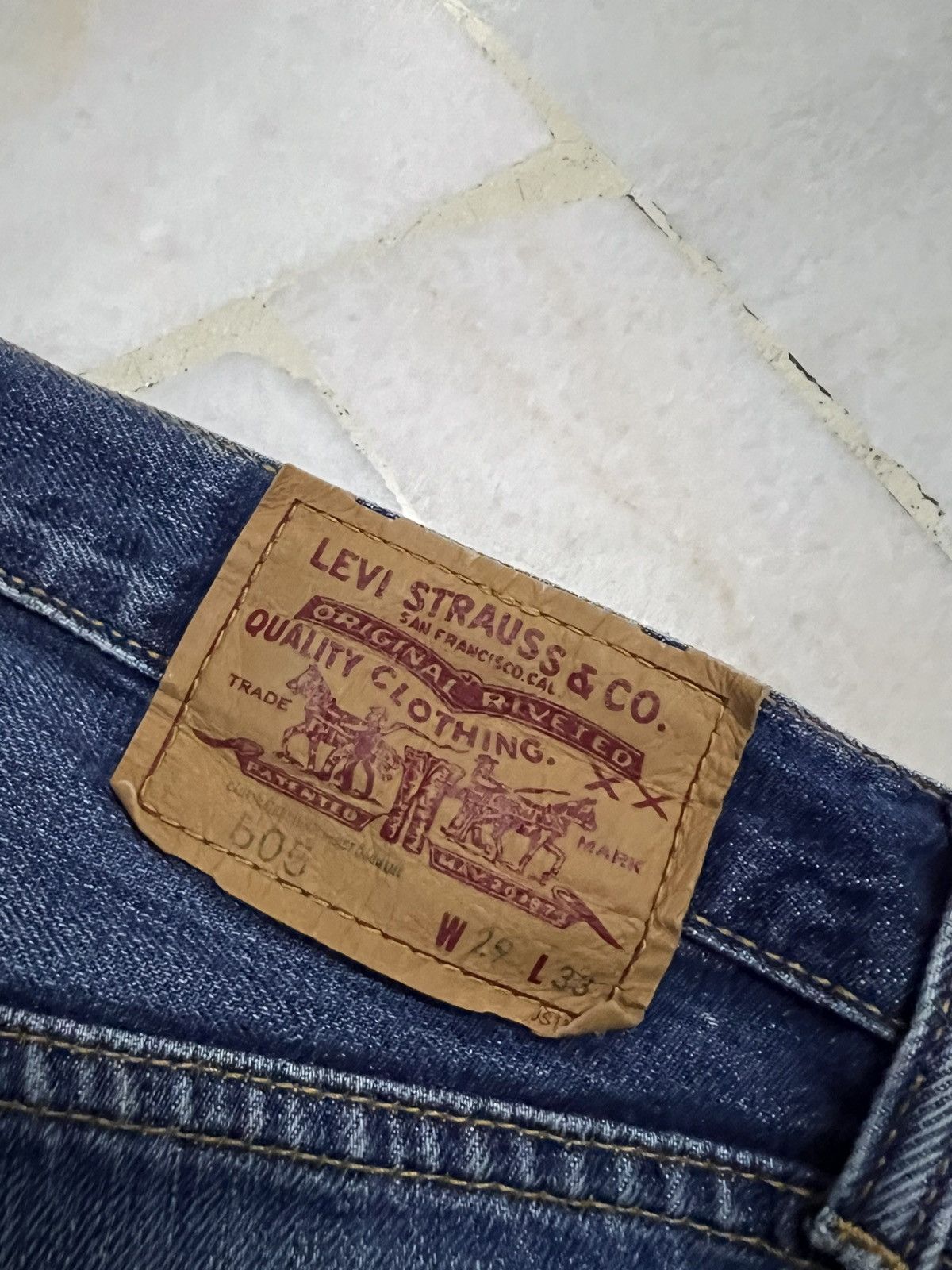 Jean × Levi's × Vintage Vintage Levis 505 Distressed Faded Jean Size US 29 - 21 Thumbnail