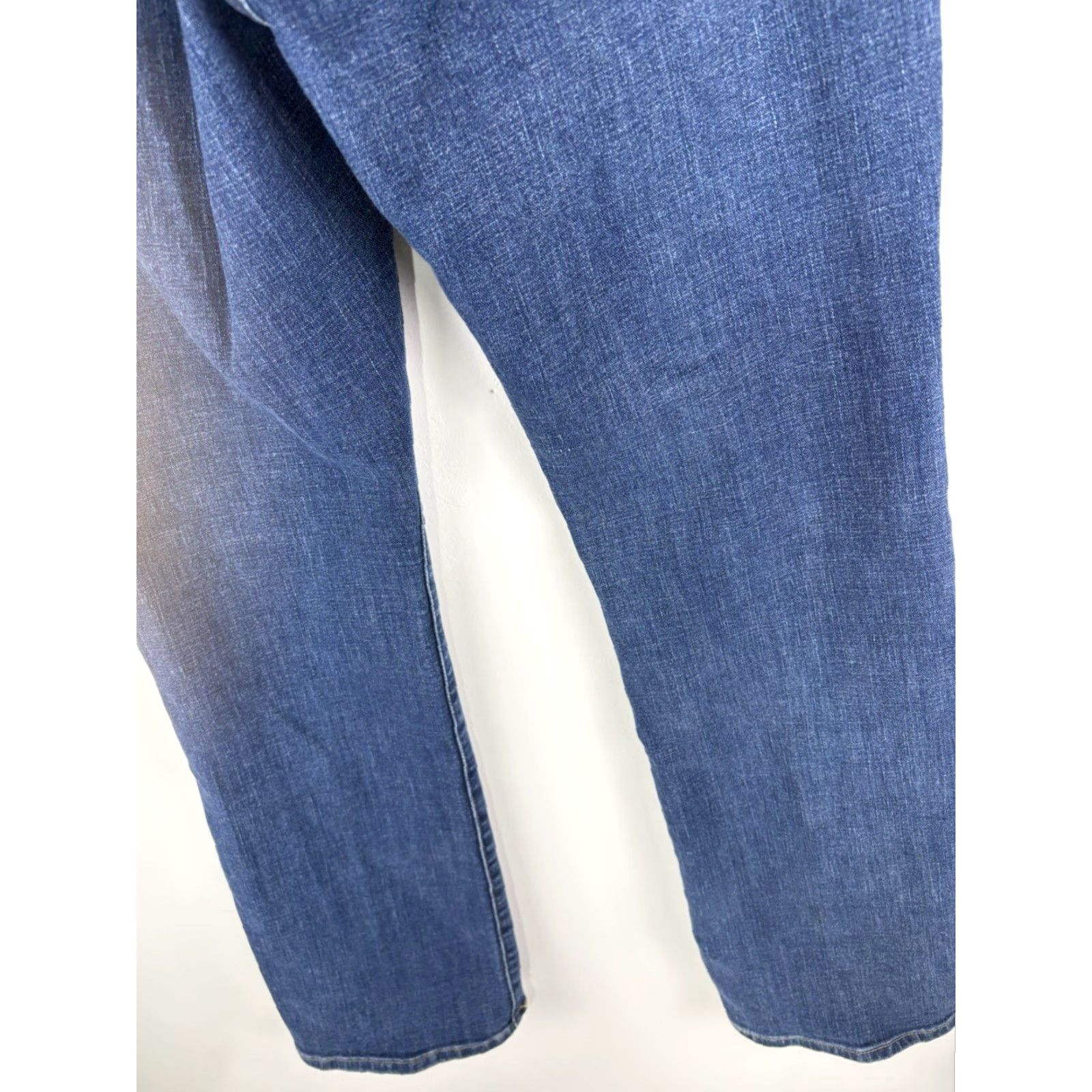 Levi's Levi’s Dk Wash Classic Bootcut Jeans Womens Size 8 Size 30" / US 8 / IT 44 - 6 Thumbnail