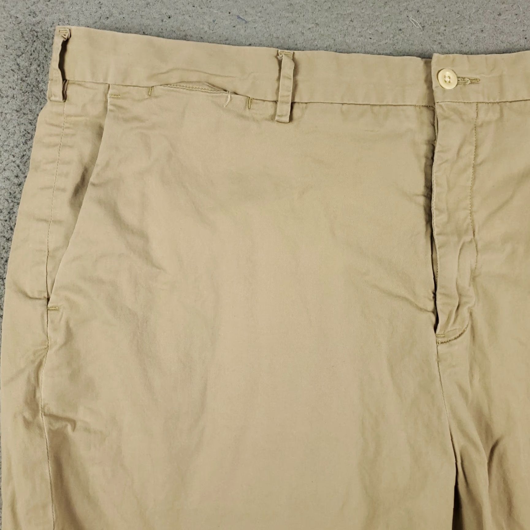 Ralph Lauren Ralph Lauren Chino Shorts Mens Size 40 Beige Cotton Flat Front Size US 40 / EU 56 - 2 Thumbnail