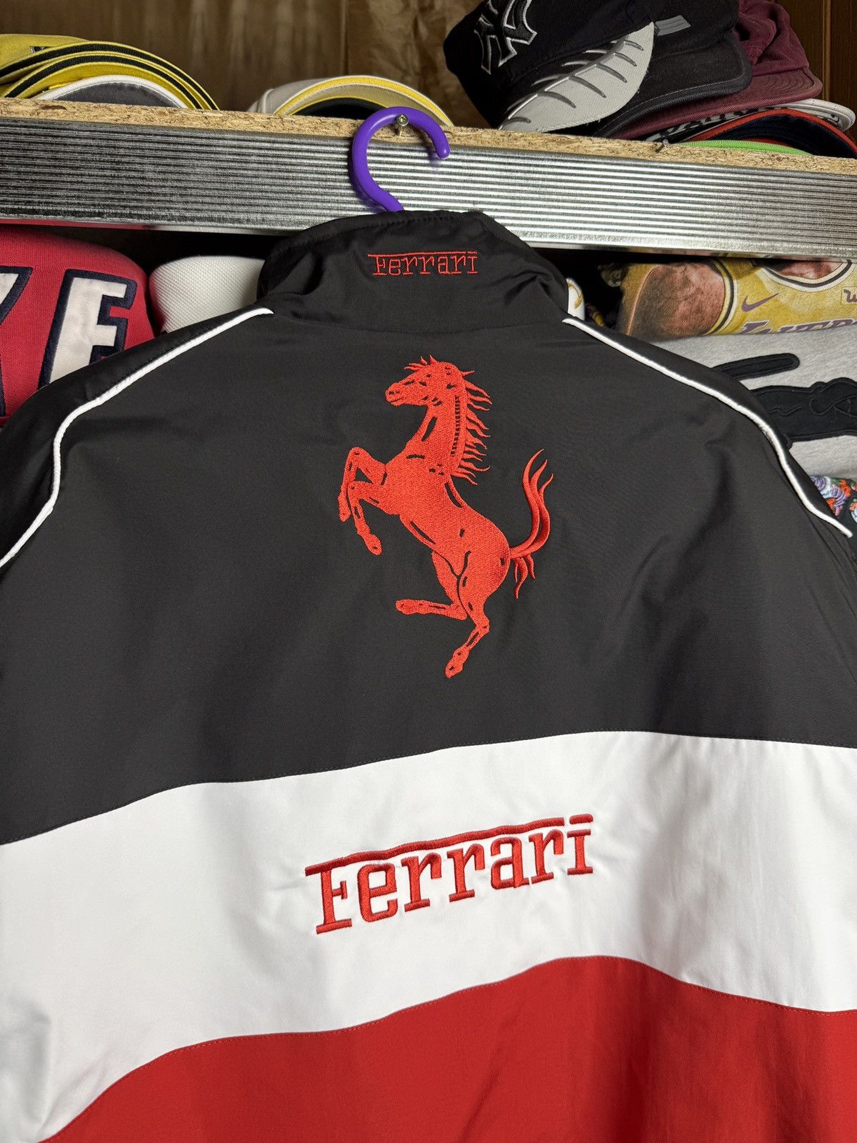 Ferrari Crazy FERRARI Marlboro racing jacket Size US L / EU 52-54 / 3 - 9 Thumbnail