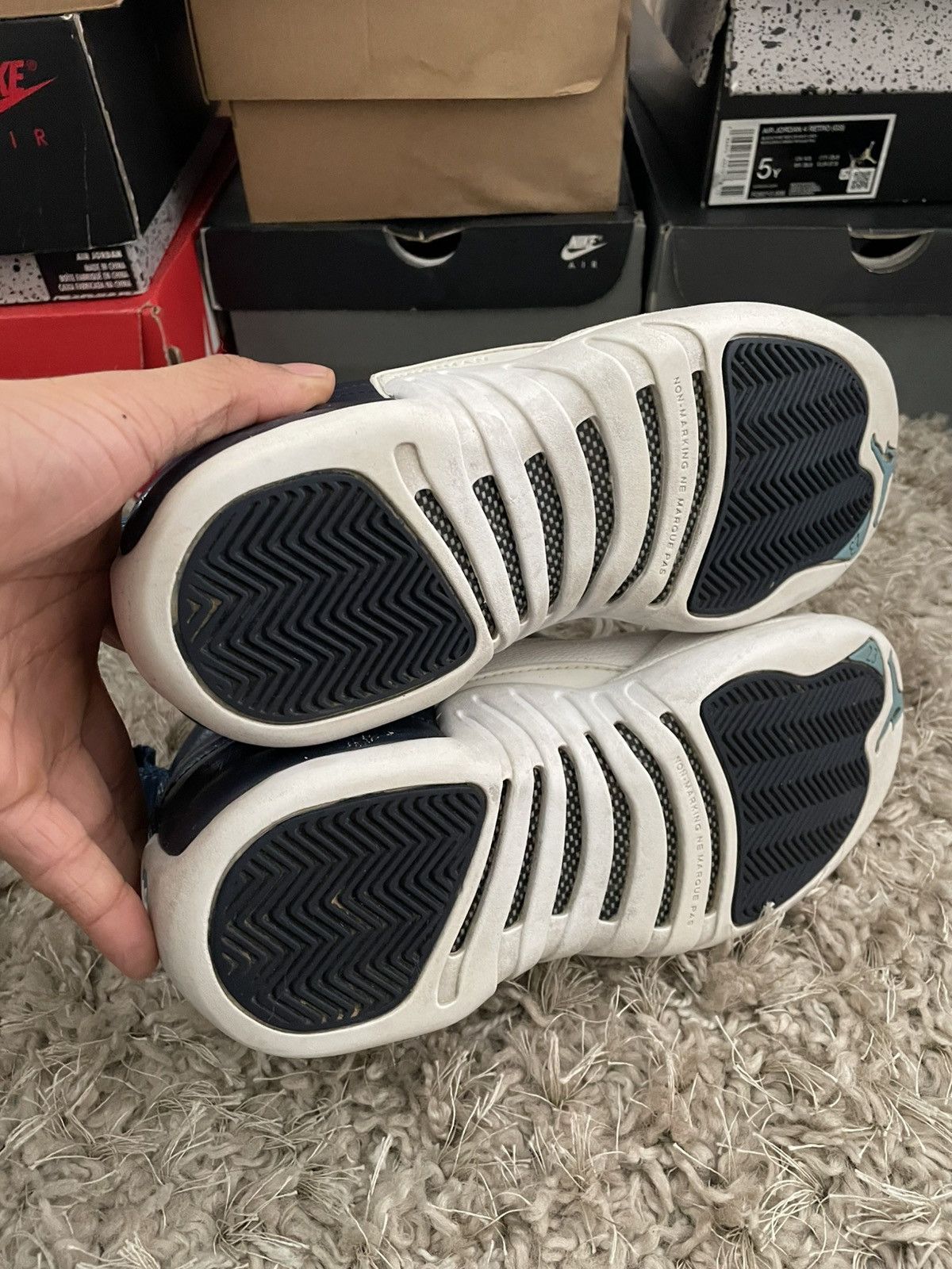 Jordan Brand Jordan 12 Obsidian Size US 6.5 / EU 39-40 - 9 Thumbnail