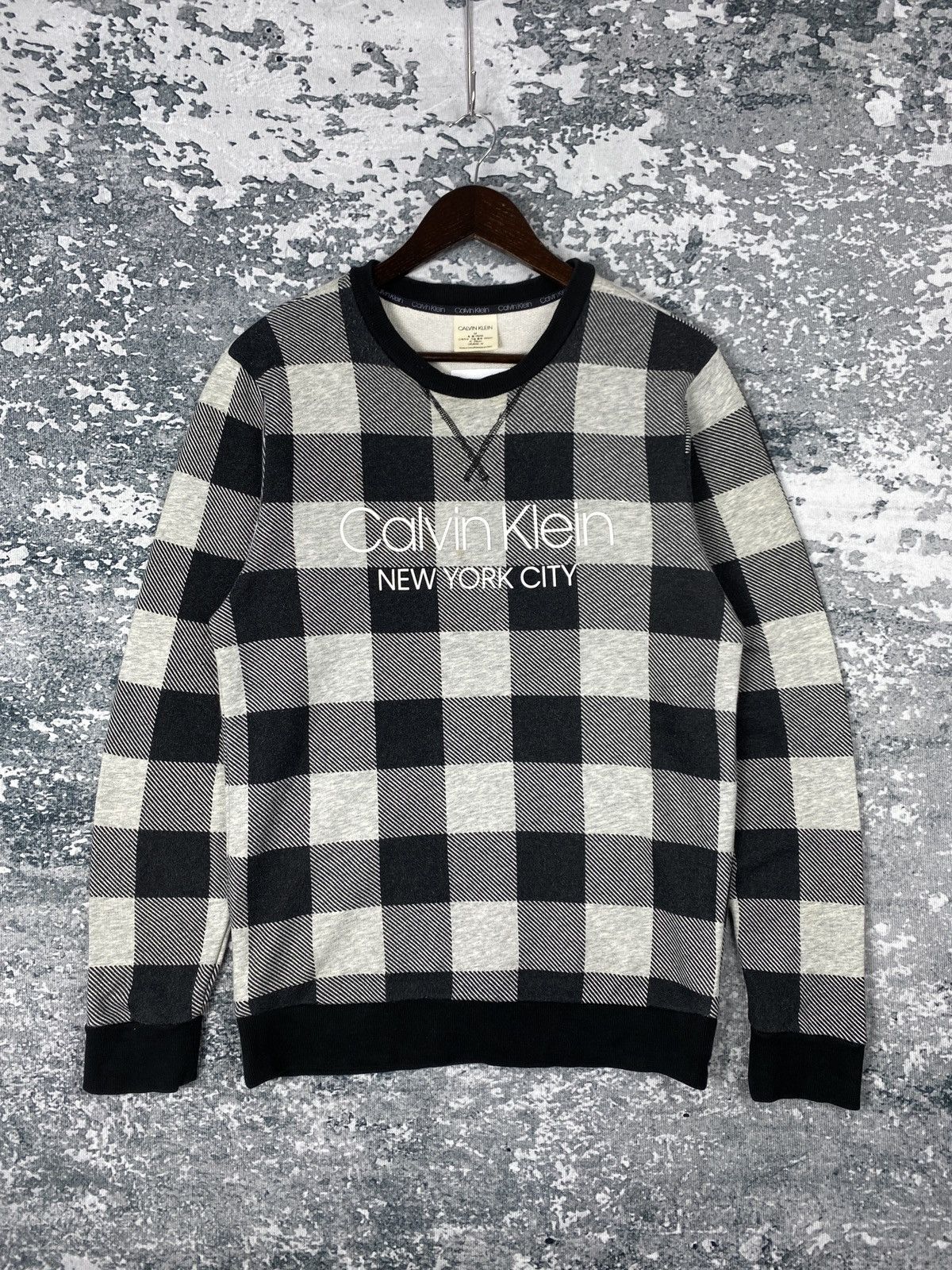 Calvin Klein Vintage Calvin Klein Crewneck Sweatshirts Size US M / EU 48-50 / 2 - 1 Thumbnail