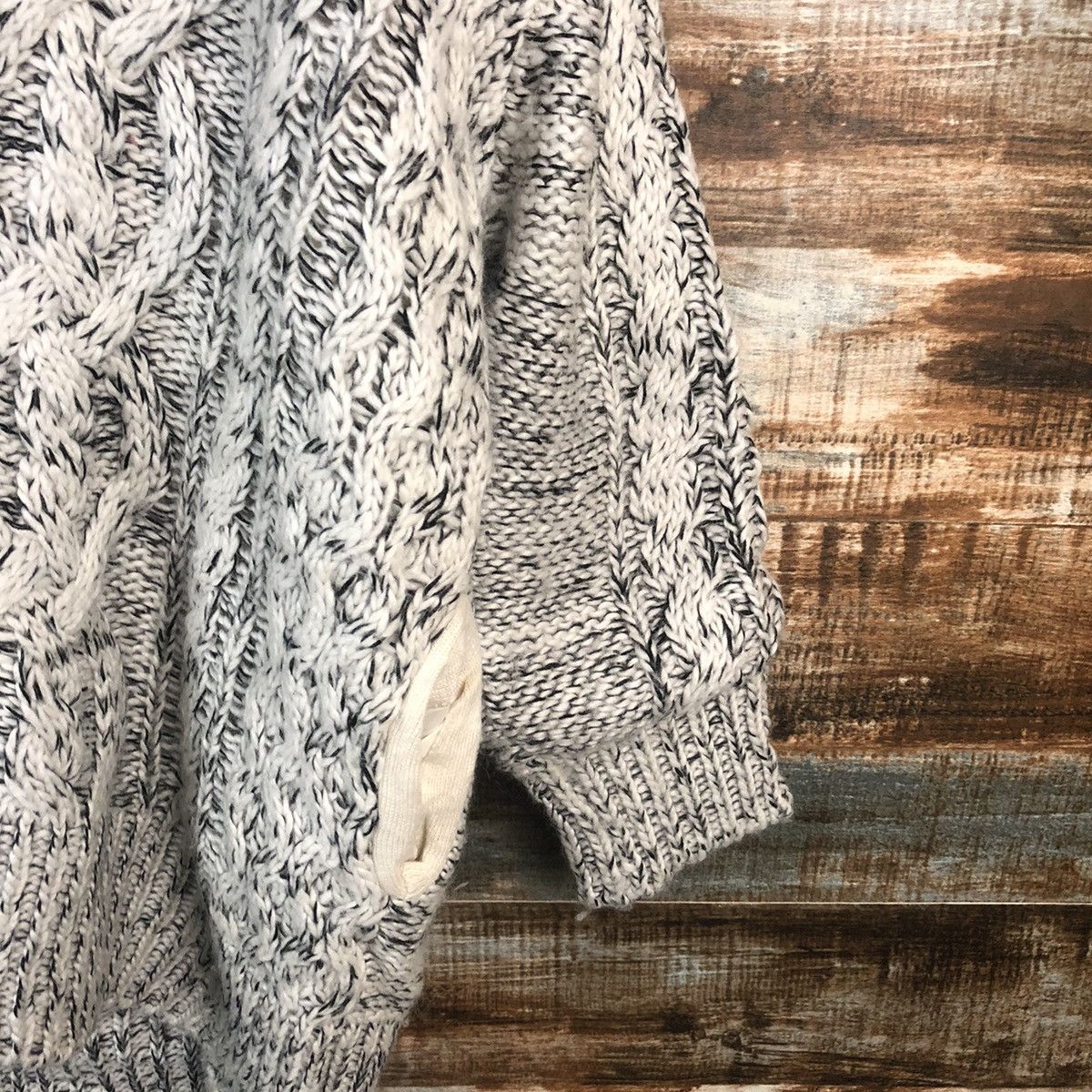 Aran Isles Knitwear Jeansis White Cardigan cable Knitwear #A1995 Size US XL / EU 56 / 4 - 8 Thumbnail