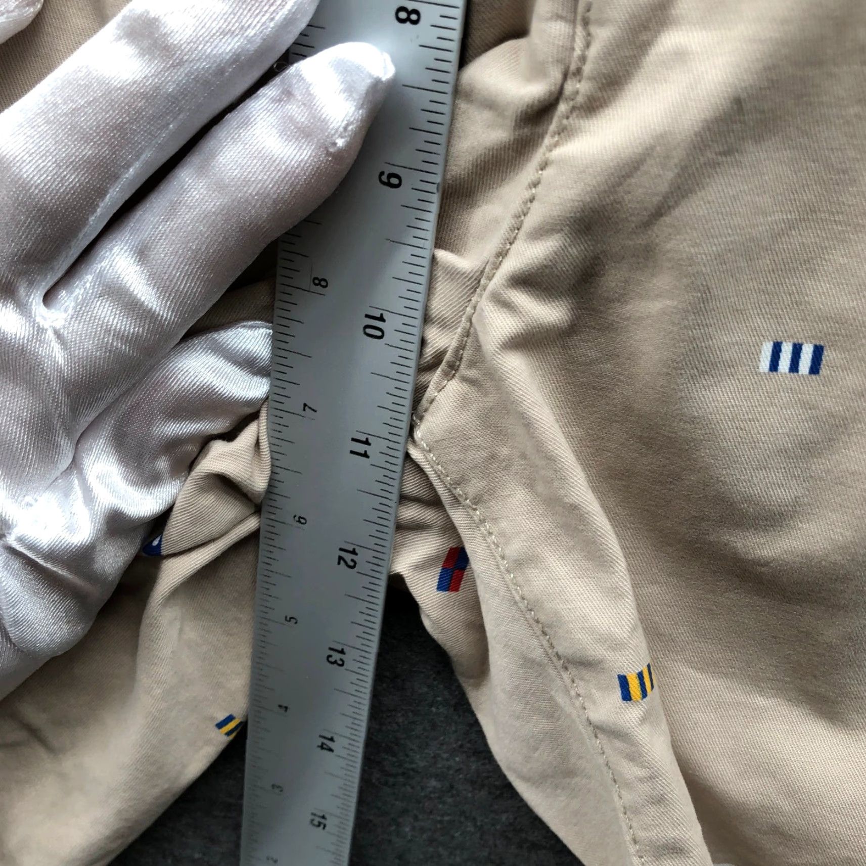 H&M VINTAGE H&M Flag Printed Chino Shorts Mens 32 Beige Cotton 8'' Inseam Novelty Flat Front Size US 32 / EU 48 - 5 Thumbnail