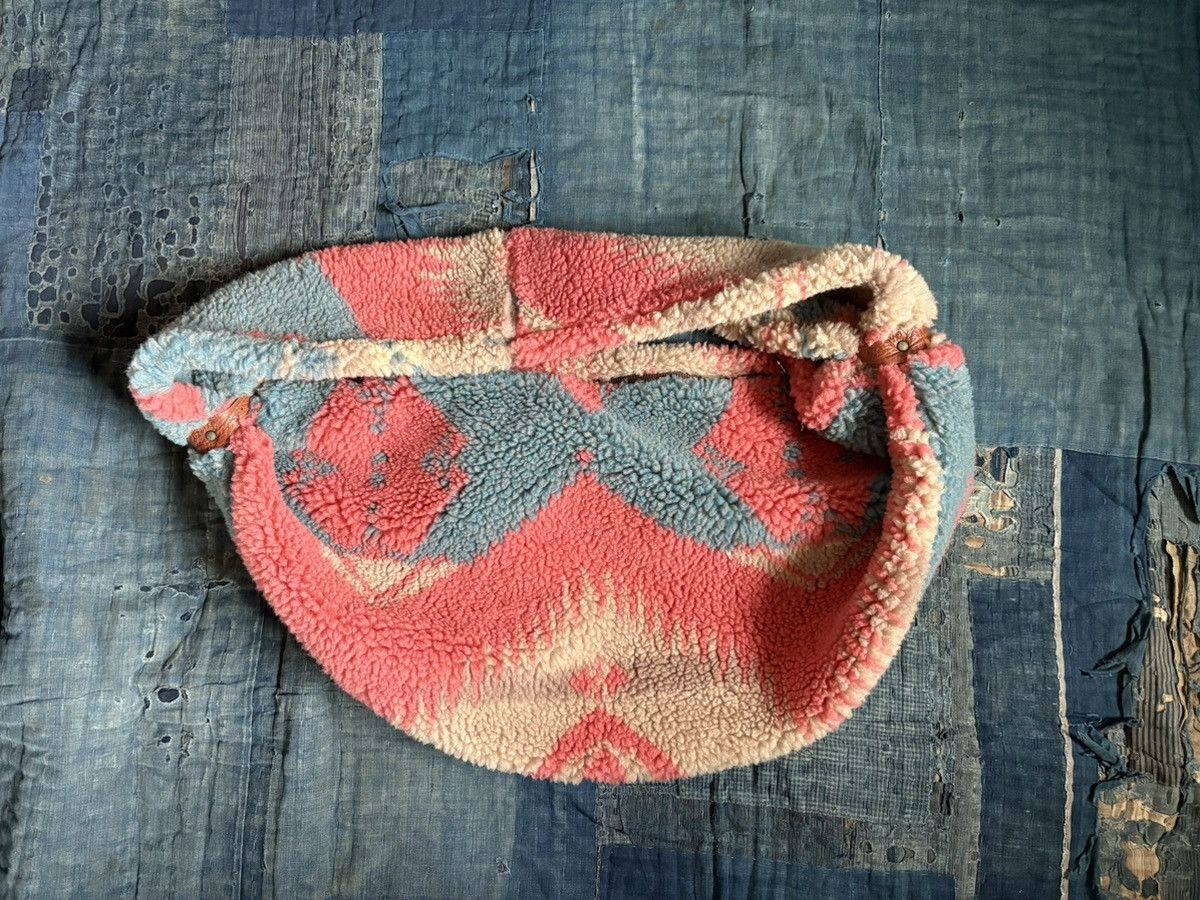 Kapital Kountry Kapital Snufkin boa fleece Hobo Bag Size ONE SIZE - 2 Thumbnail