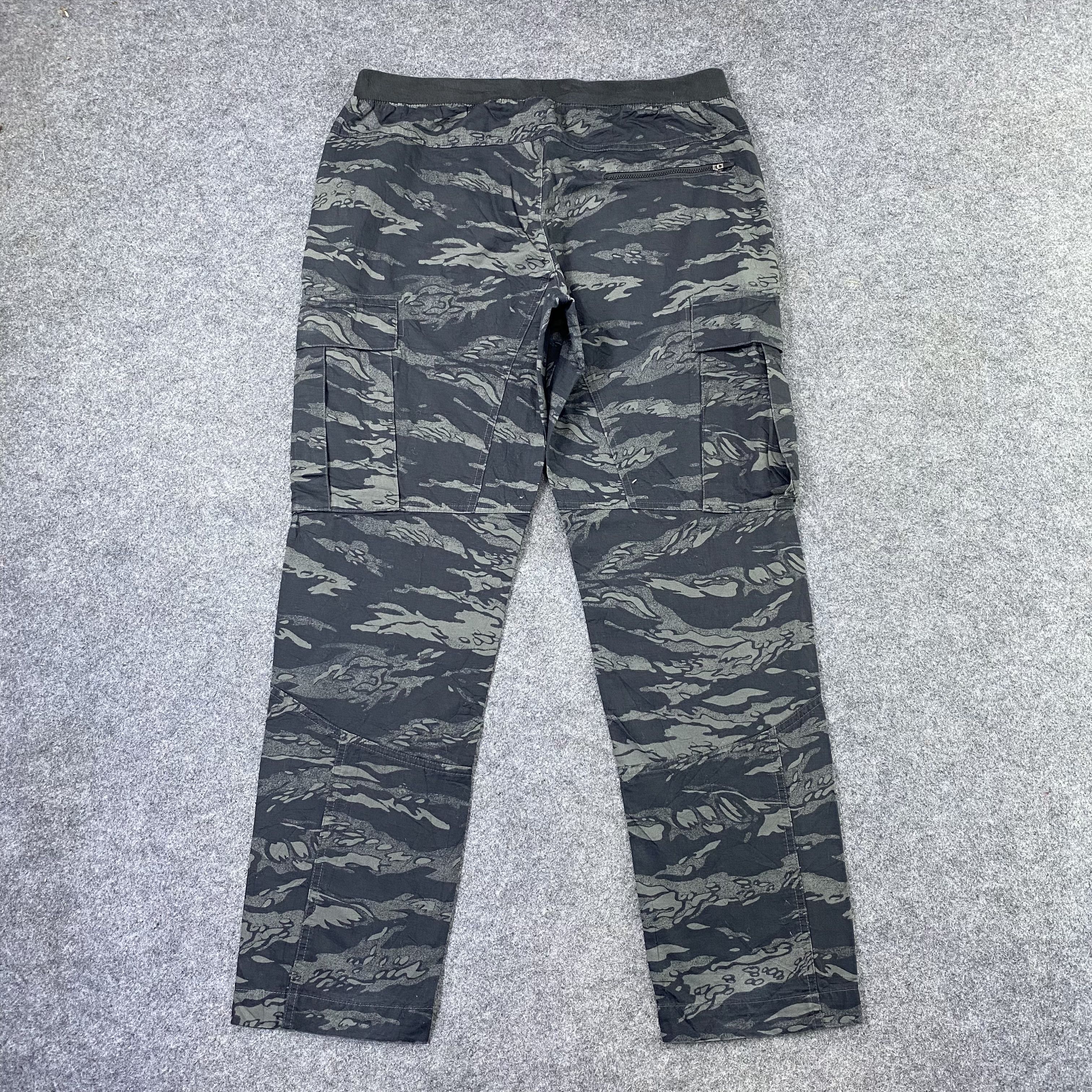 Nike Jungle Camo Cargo Pants By Nike-C008 Size US 33 - 2 Thumbnail