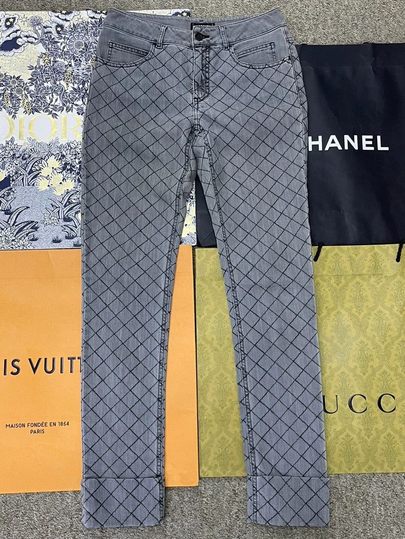 chanel 10A light grey plaid jeans