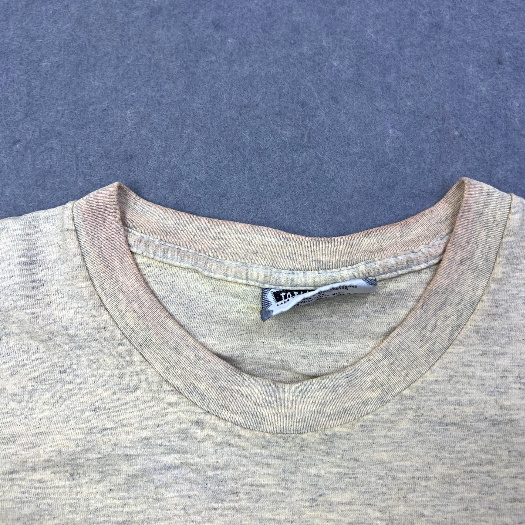 Reebok VTG Reebok T-Shirt Mens XXL Yale University Bulldogs 90s College USA Made Beige Short Sleeve Crew Neck Cotton Knit Logo Size US XXL / EU 58 / 5 - 3 Thumbnail