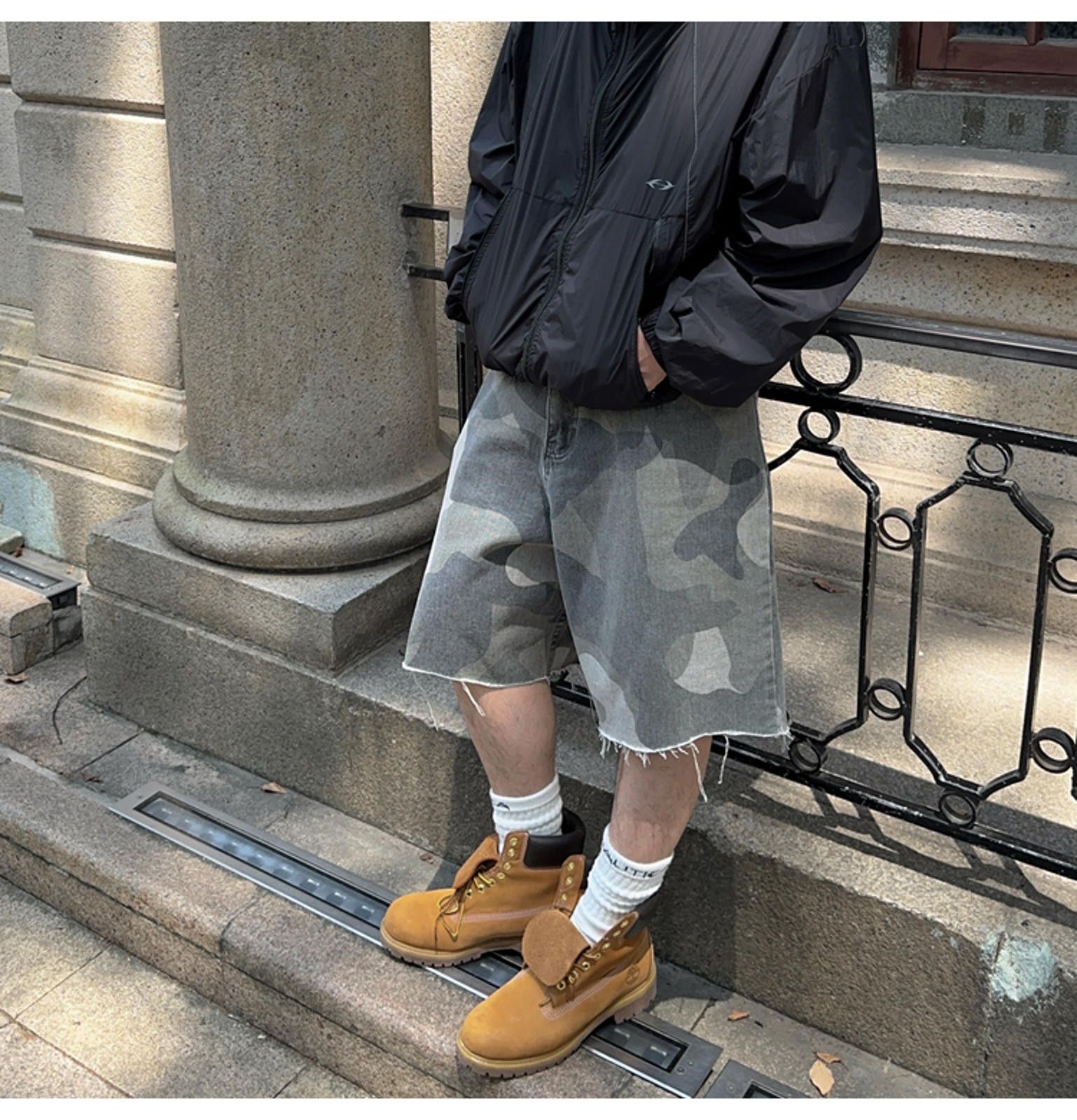 Jean × Vintage Men's Camouflage Denim Shorts - Street Style Fashion Size US 32 / EU 48 - 3 Thumbnail