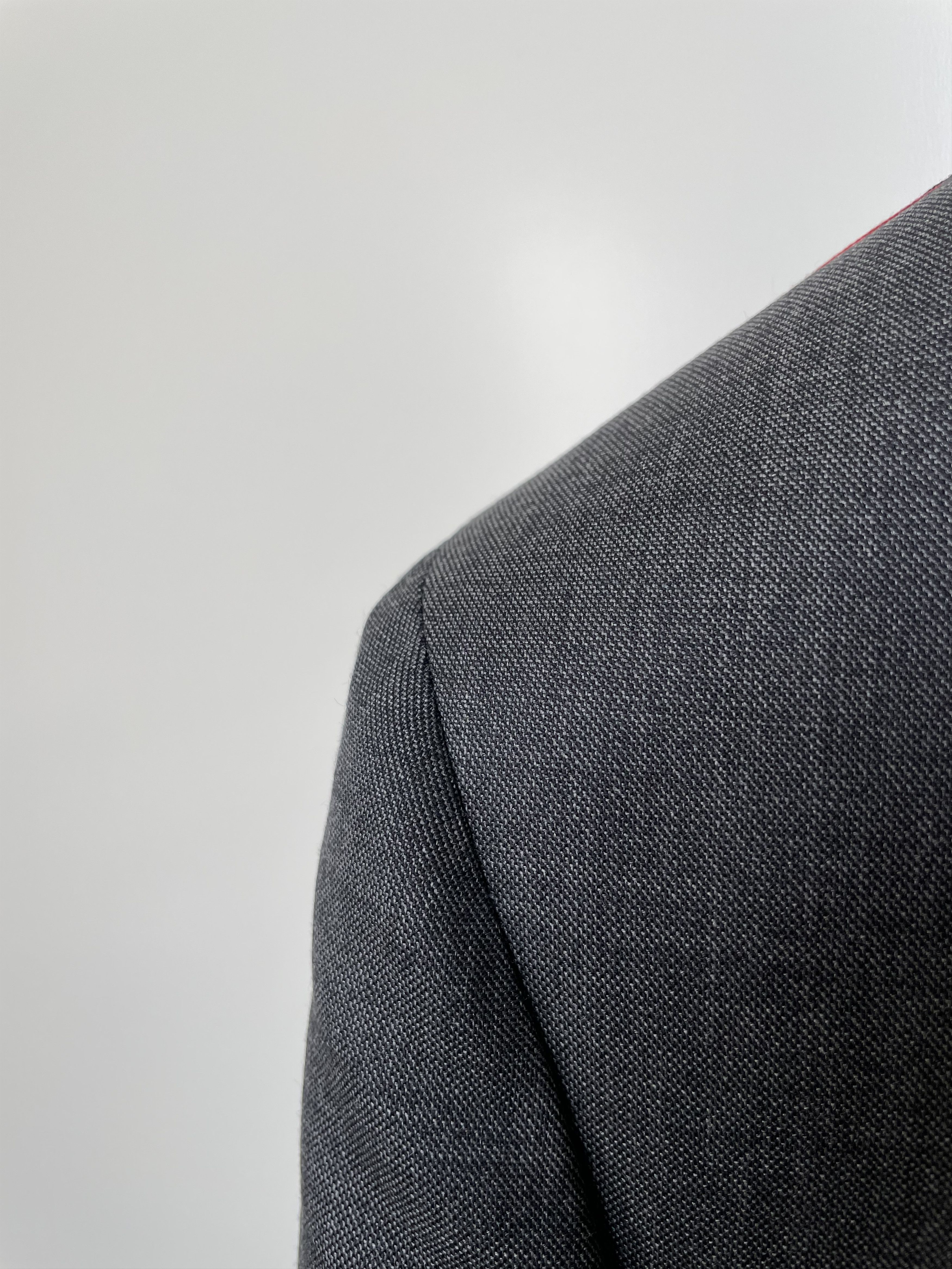Suitsupply NWT Suitsupply dark grey super 150 suit, size 36R\EU46 Size 36R - 3 Thumbnail