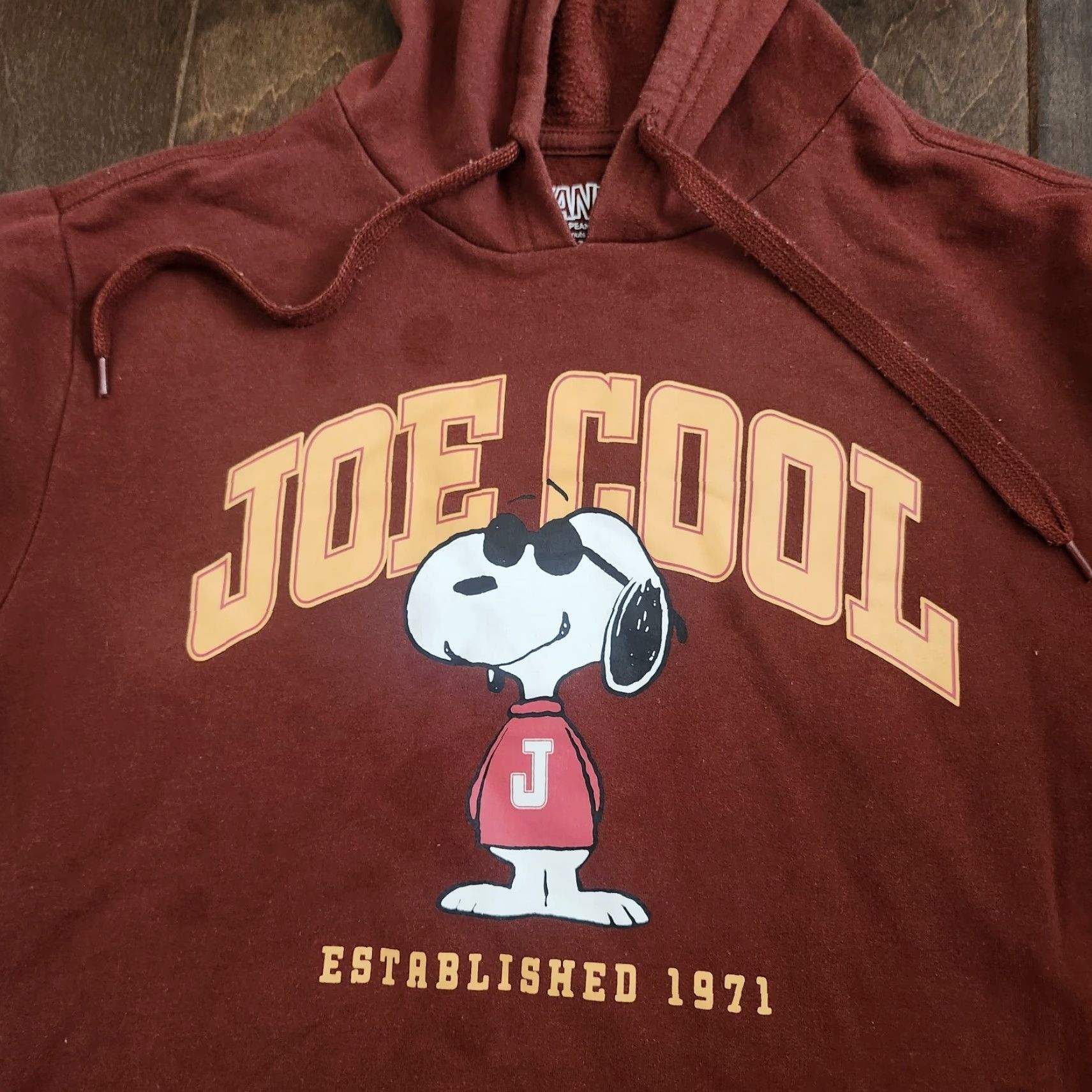 Peanuts Peanuts Snoopy Joe Cool Hoodie Mens Medium Maroon Pullover Cartoon Gift Ideas Socks? Size US M / EU 48-50 / 2 - 6 Thumbnail