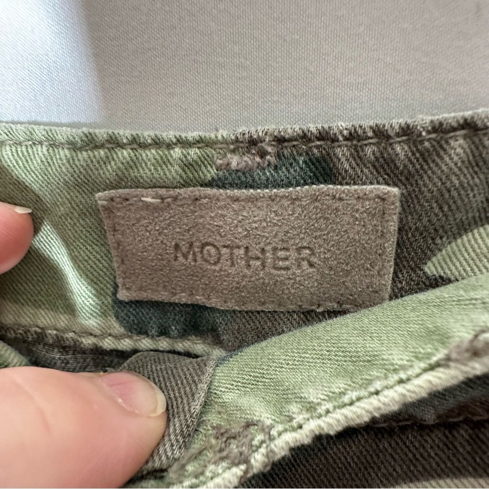MOTHER MOTHER Cotton Camouflage Jogger Pants in Size 25 Size 25" / US 0 / IT 36 - 3 Thumbnail