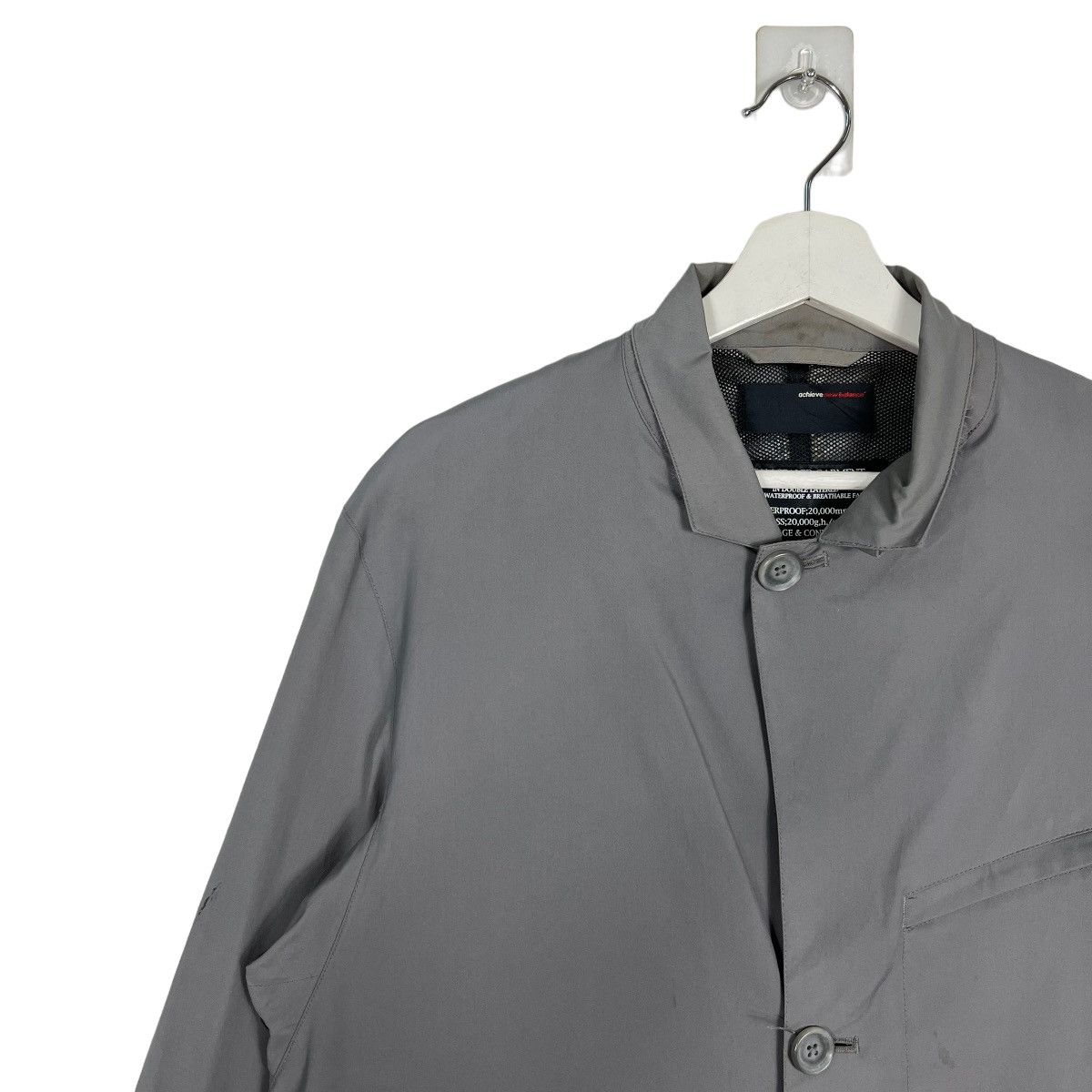 New Balance 🔥 ACHIEVE NEW BALANCE SEAM SEALED GARMENT IN DOUBLE LAYERED Size US M / EU 48-50 / 2 - 7 Thumbnail