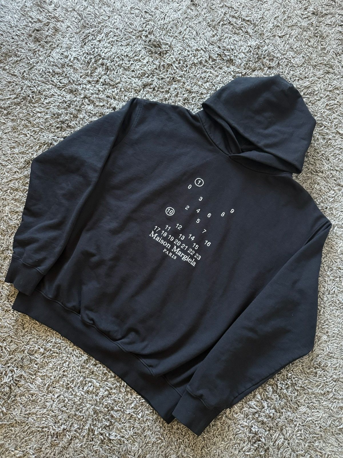 Maison Margiela Maison Margiela Numbers Logo Hoodie Size US L / EU 52-54 / 3 - 1 Thumbnail