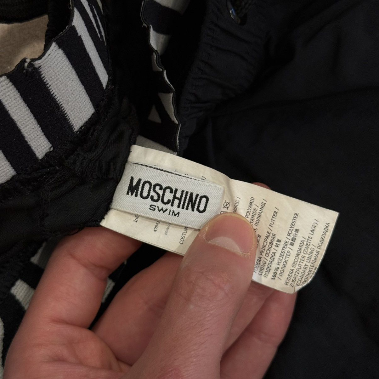 Moschino MOSCHINO Men’s Logo Band Waist Swim Shorts Black Size Small Size US 30 / EU 46 - 5 Thumbnail