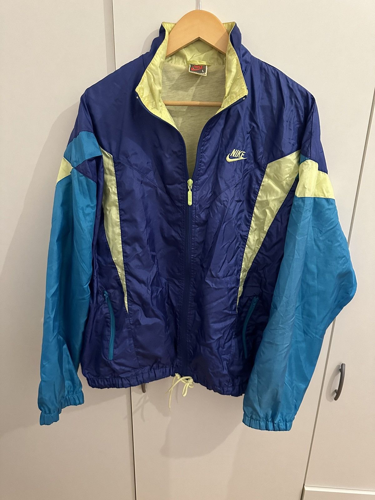 Nike Nike Air Jacke Windbreaker Size L Retro Vintage Track Size US L / EU 52-54 / 3 - 3 Thumbnail