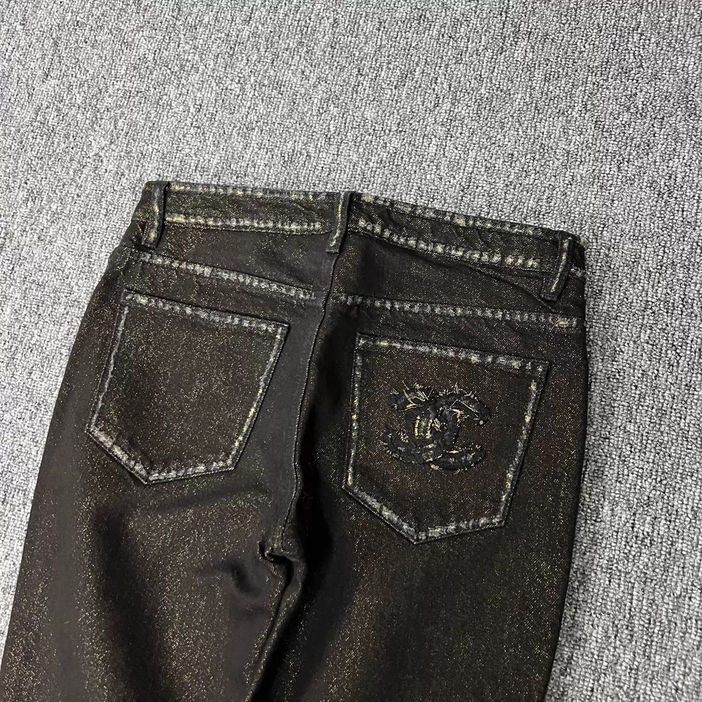 Chanel Chanel Double C Gold Thread Jeans 34 (Mint) Size 25" / US 0 / IT 36 - 3 Thumbnail