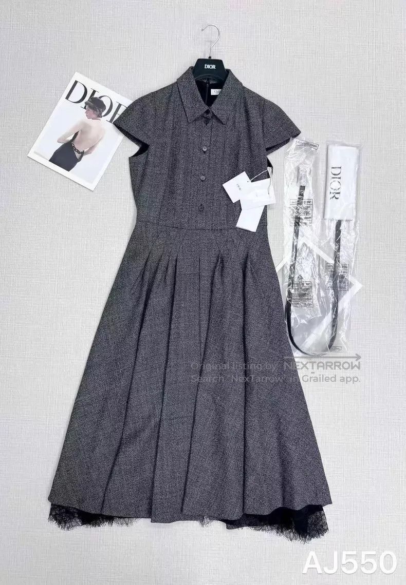 dior vibe short pleated dress Posh & Pink An incredibly chic Christian Dior by John Galliano  ballerina slipper pink beaded silk chiffon mini dress dating back to his  2003 spring-summer collection This beauty is everything you look