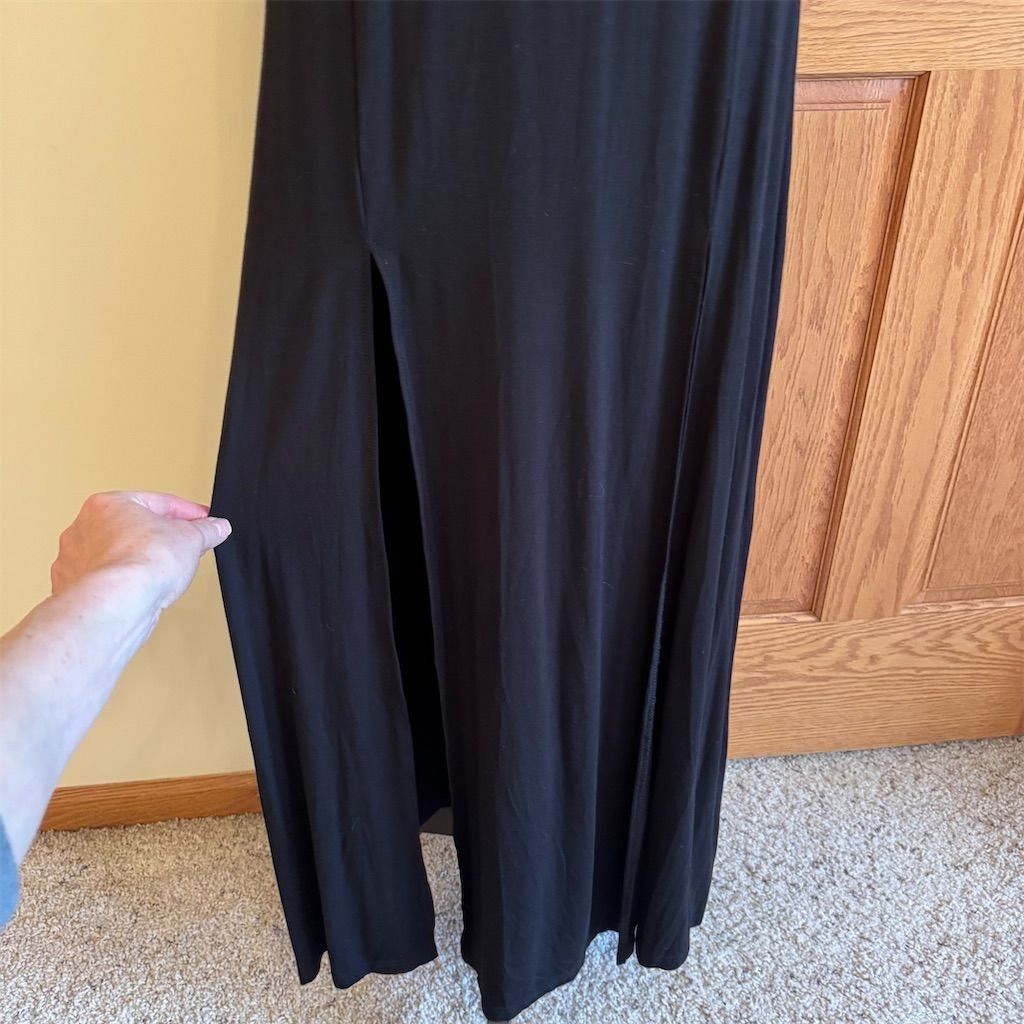 Shein Shein Women's Black Sleeveless V-Neck Maxi Dress Size S 4 Size S / US 4 / IT 40 - 9 Thumbnail