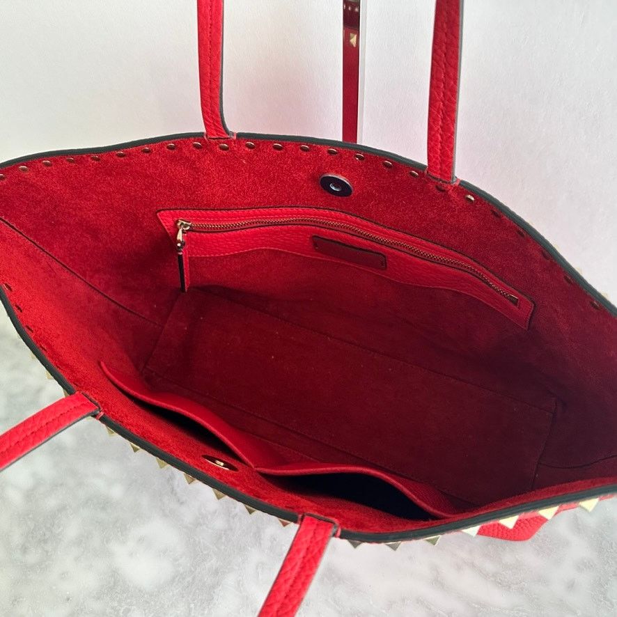 Valentino Valentino Garavani Trapeze Rockstud Handle Tote Red Leather Size ONE SIZE - 9 Thumbnail