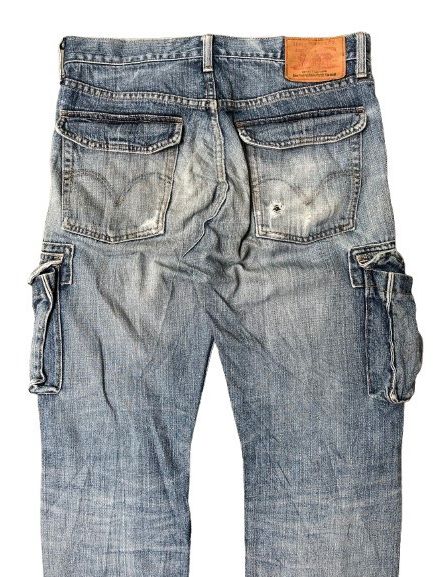 Levi's VINTAGE LEVIS CARGO JEANS BAGGY STYLE BONDAGE DISTRESSED Size US 35 - 4 Thumbnail