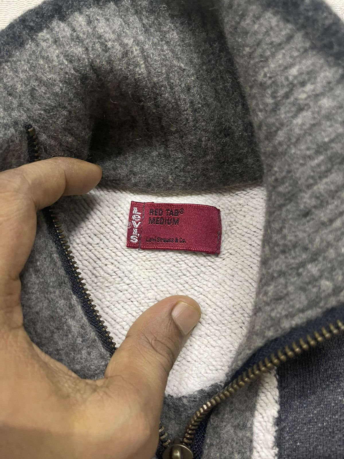 Levi's 2000s LEVIS RED TAB COTTON ,WOOL CROSS ZIPPER SWEATER Size US M / EU 48-50 / 2 - 10 Thumbnail