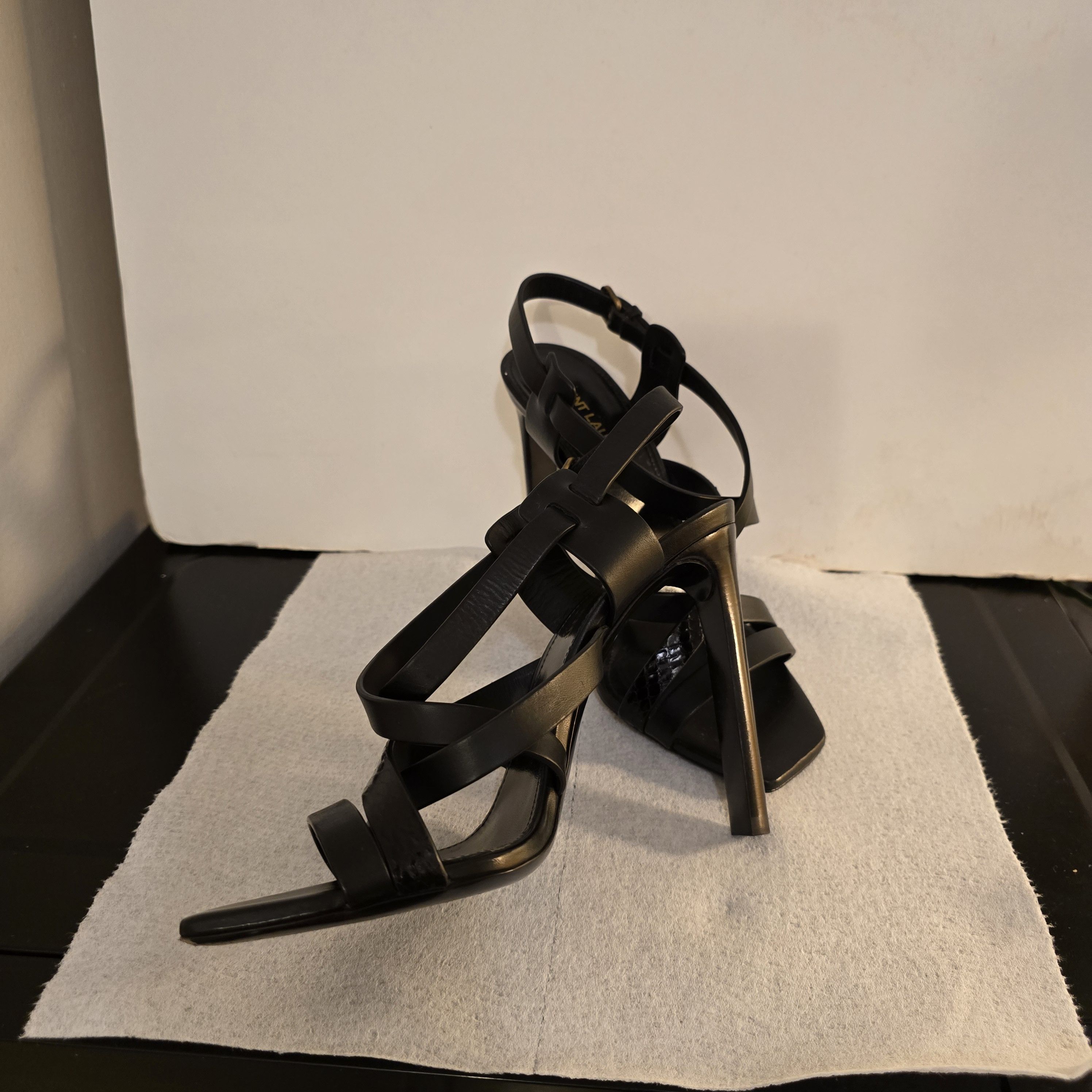 Saint Laurent Paris Saint Laurent Cassandra Heeled Sandal Size US 8 / IT 38 - 9 Thumbnail