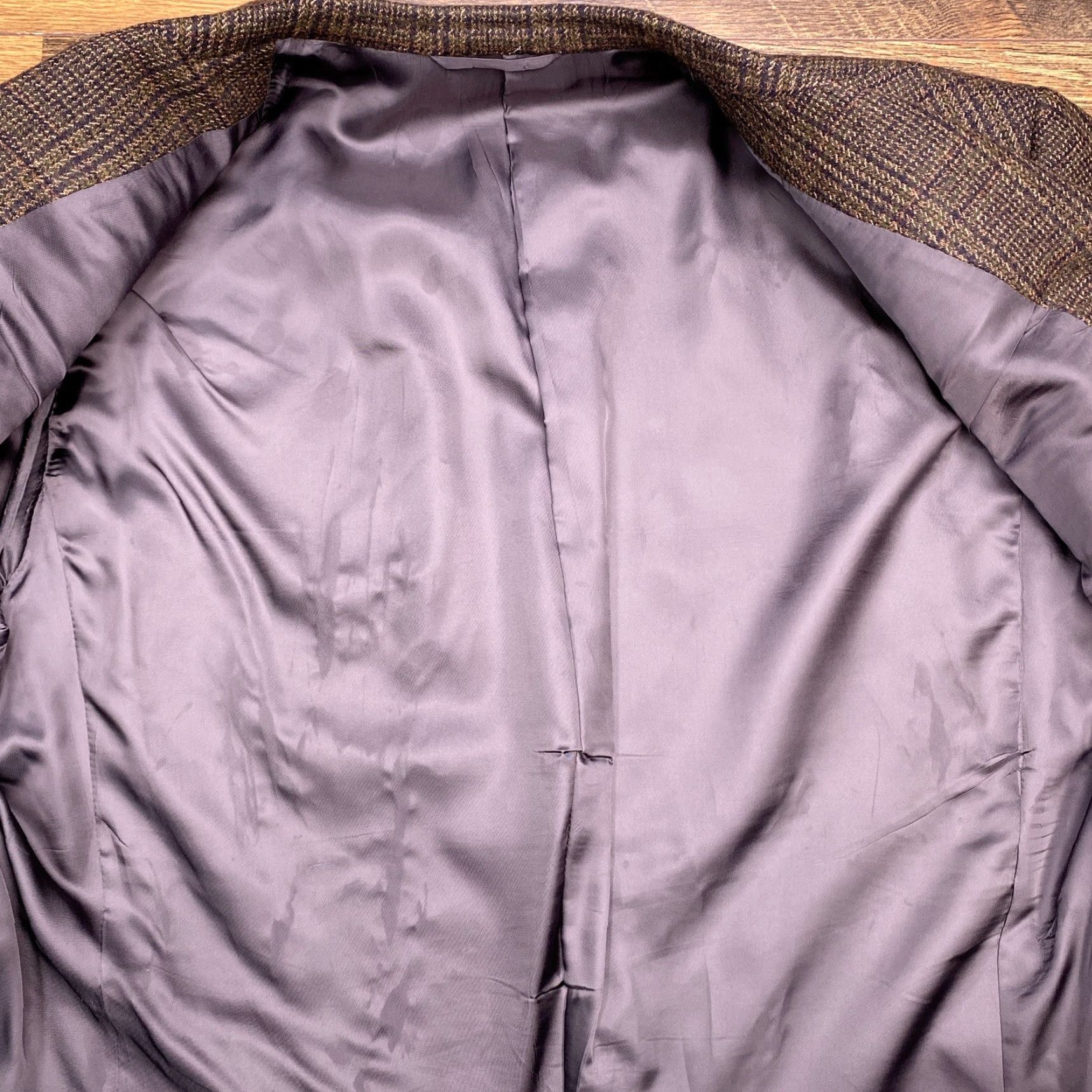 Vintage Hickey Freeman Blazer Sport Coat 45R Wool Tweed Plaid Brown Notch Single-Breasted Three-Button Mens Regular Vintage Brown Plaid Wool Blazer Size 48R - 7 Thumbnail