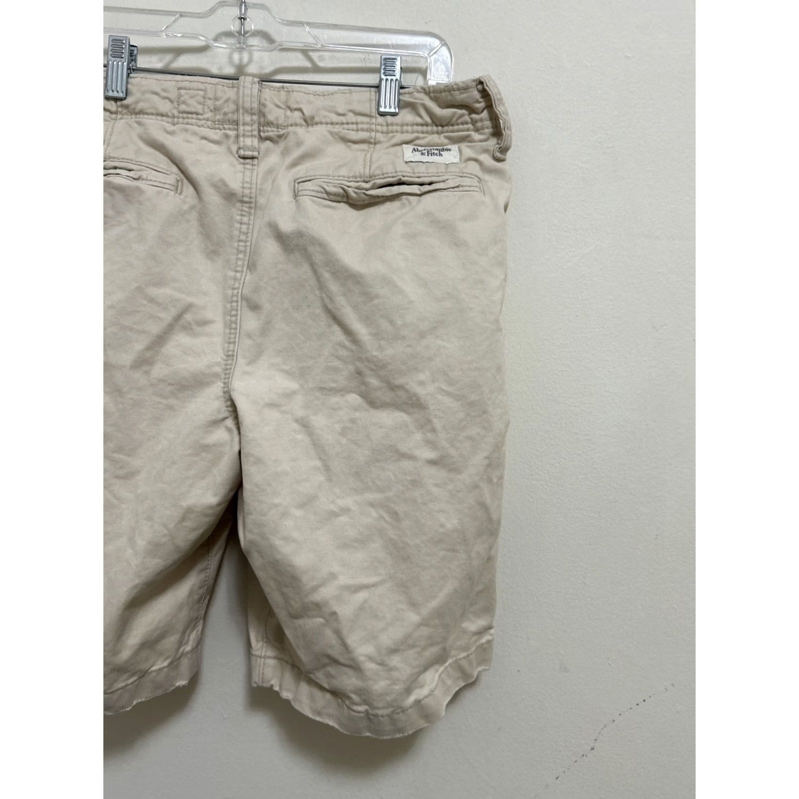 Abercrombie & Fitch Abercrombie & Fitch Shorts Mens 32 Beige Brown Chino Flat Front Bermuda Twill Button Slash Pockets Casual Travel Regular Cotton Size US 32 / EU 48 - 6 Thumbnail