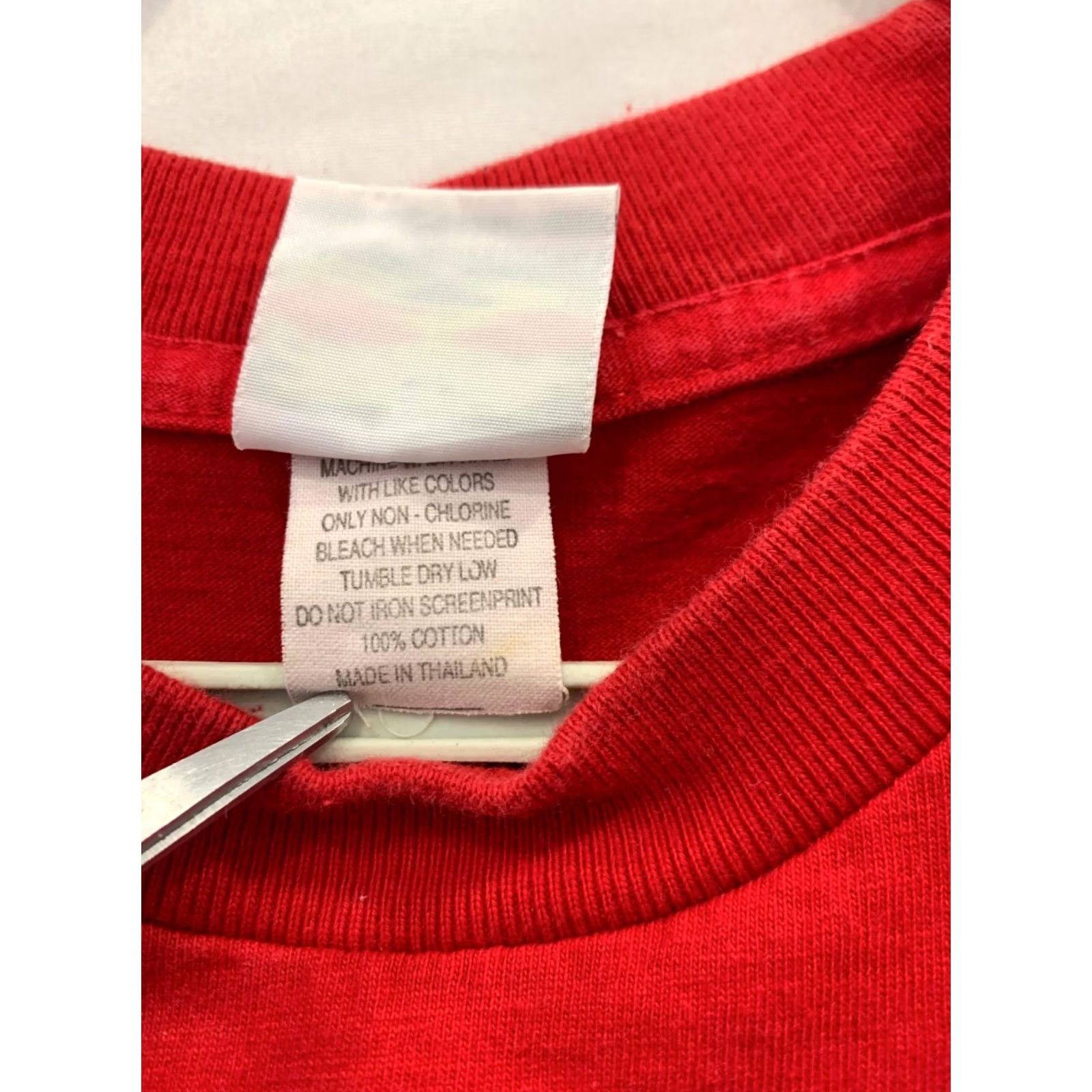Billabong VINTAGE Billabong T-Shirt Red 90s Globe Logo Graphic XL Mens Shirt Adults Vintage 90s Billabong Made in Australia Surf Tee XL Red Mens Size US XL / EU 56 / 4 - 4 Thumbnail