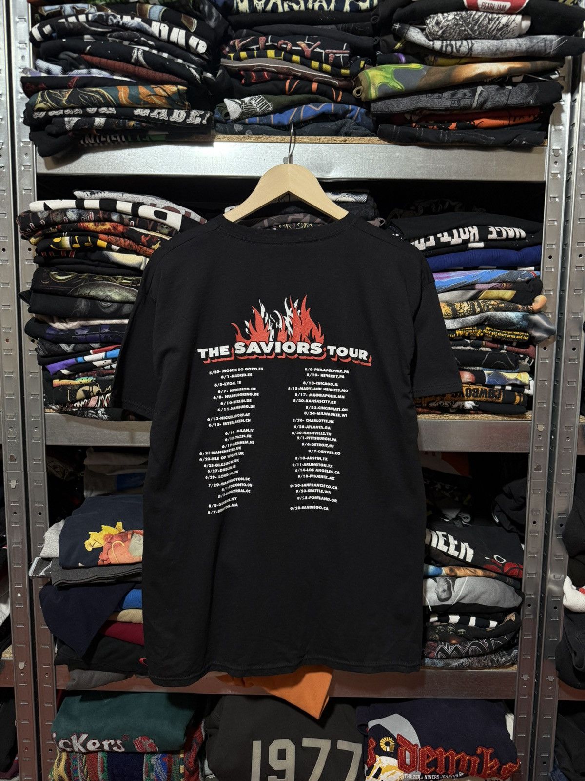 Band Tees Rare Green Day Saviors Tour 2024 Rock Band T-shirt Y2K Hype Size US L / EU 52-54 / 3 - 2 Thumbnail