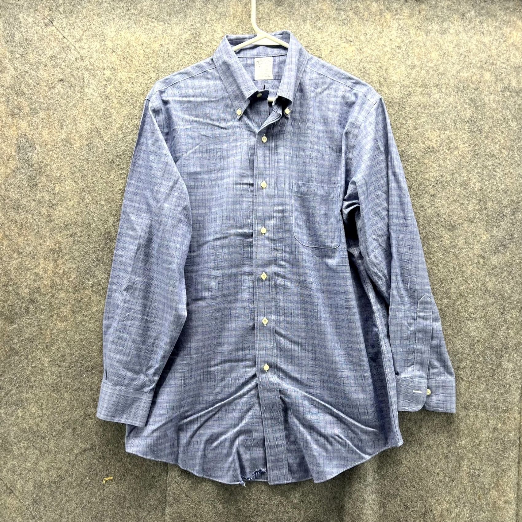 Brooks Brothers Brooks Brothers Shirt Men 15.5 32 Glen Check Blue Button-Down Regent Non Iron Shirt Size US L / EU 52-54 / 3 - 2 Thumbnail
