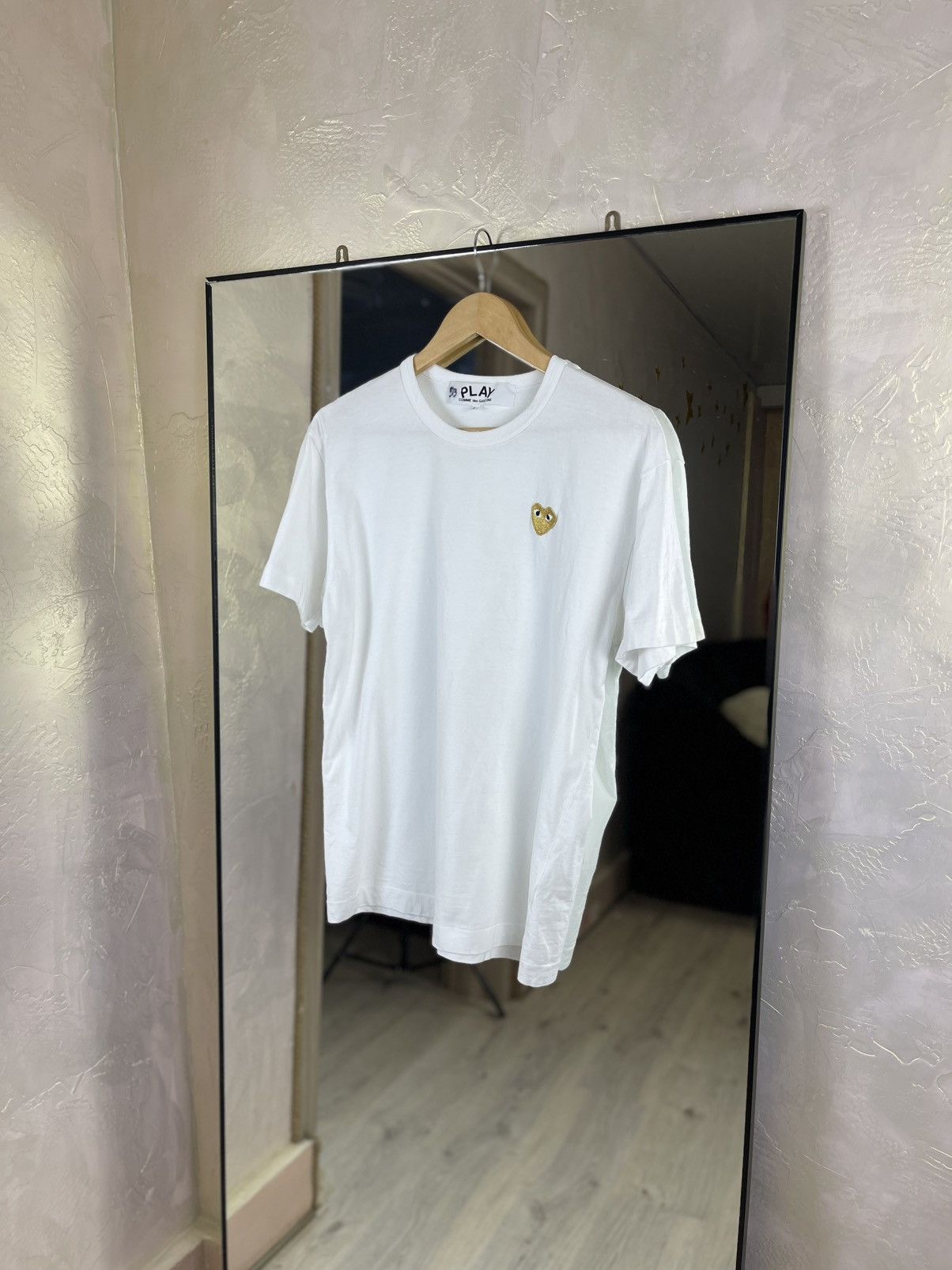Comme des Garcons CDG PLAY Gold Heart Tee: Premium Japanese Craft Aesthetic Size US L / EU 52-54 / 3 - 1 Thumbnail