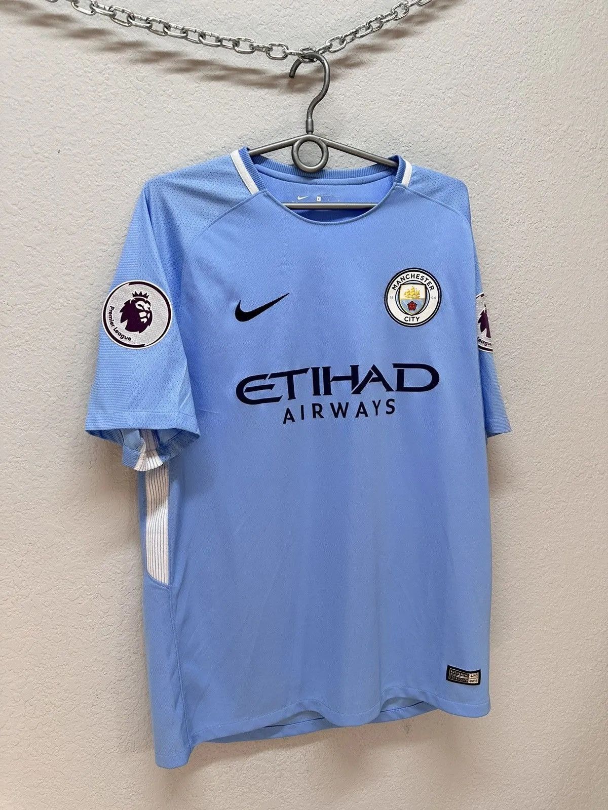 Vintage Vintage Nike Manchester City Sterling 2017 suits blockcore Size US L / EU 52-54 / 3 - 7 Thumbnail