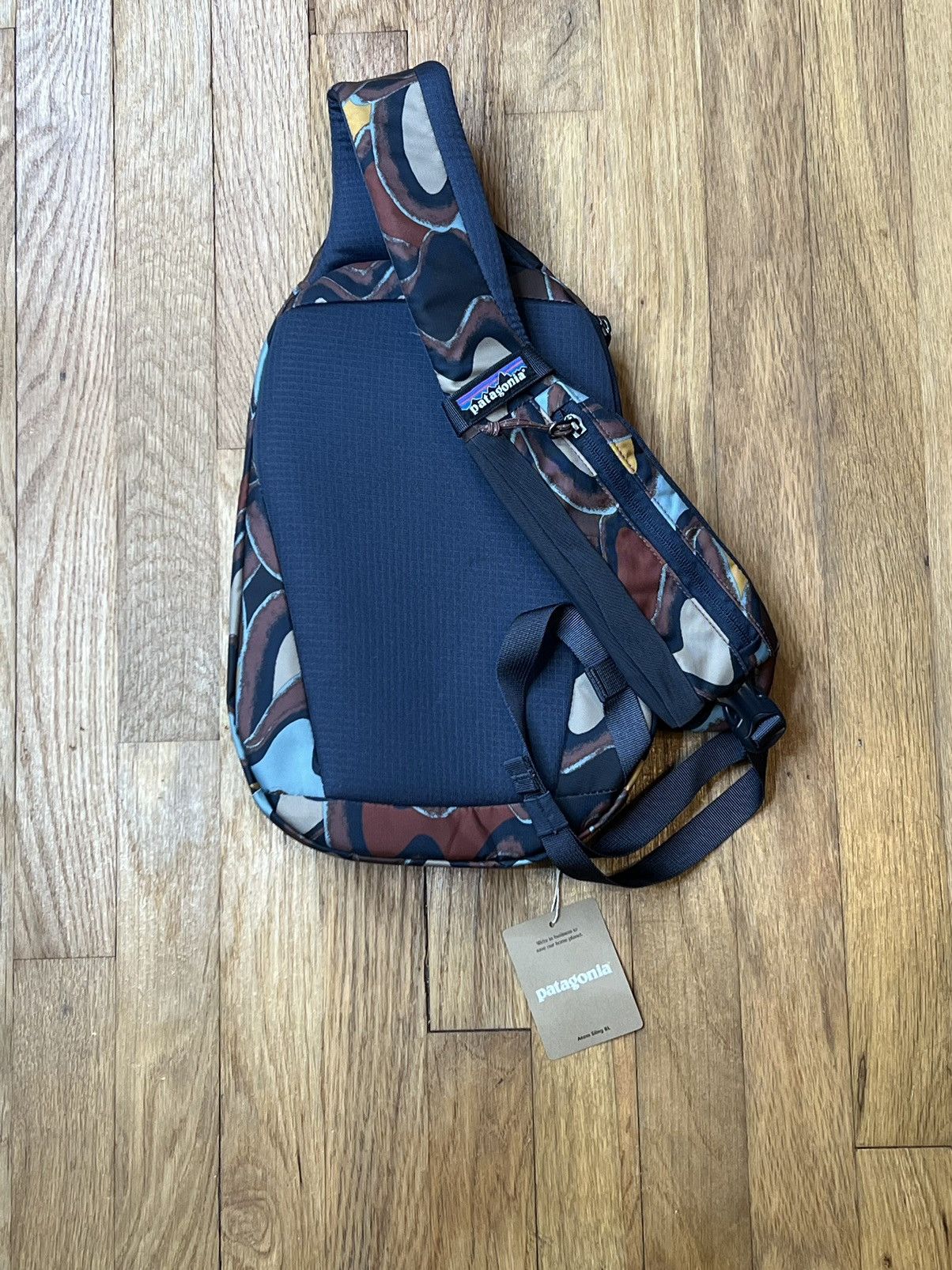 Patagonia Patagonia Atom Sling 8L Bag #48262 CUDM FA24 Currents Mauve Size ONE SIZE - 2 Thumbnail