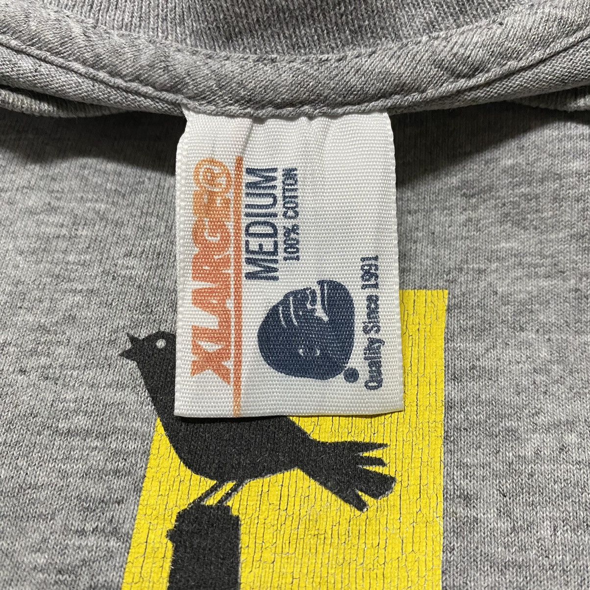 Vintage VINTAGE 1998 XLARGE BIRD ON GUN T SHIRT Size US M / EU 48-50 / 2 - 4 Thumbnail