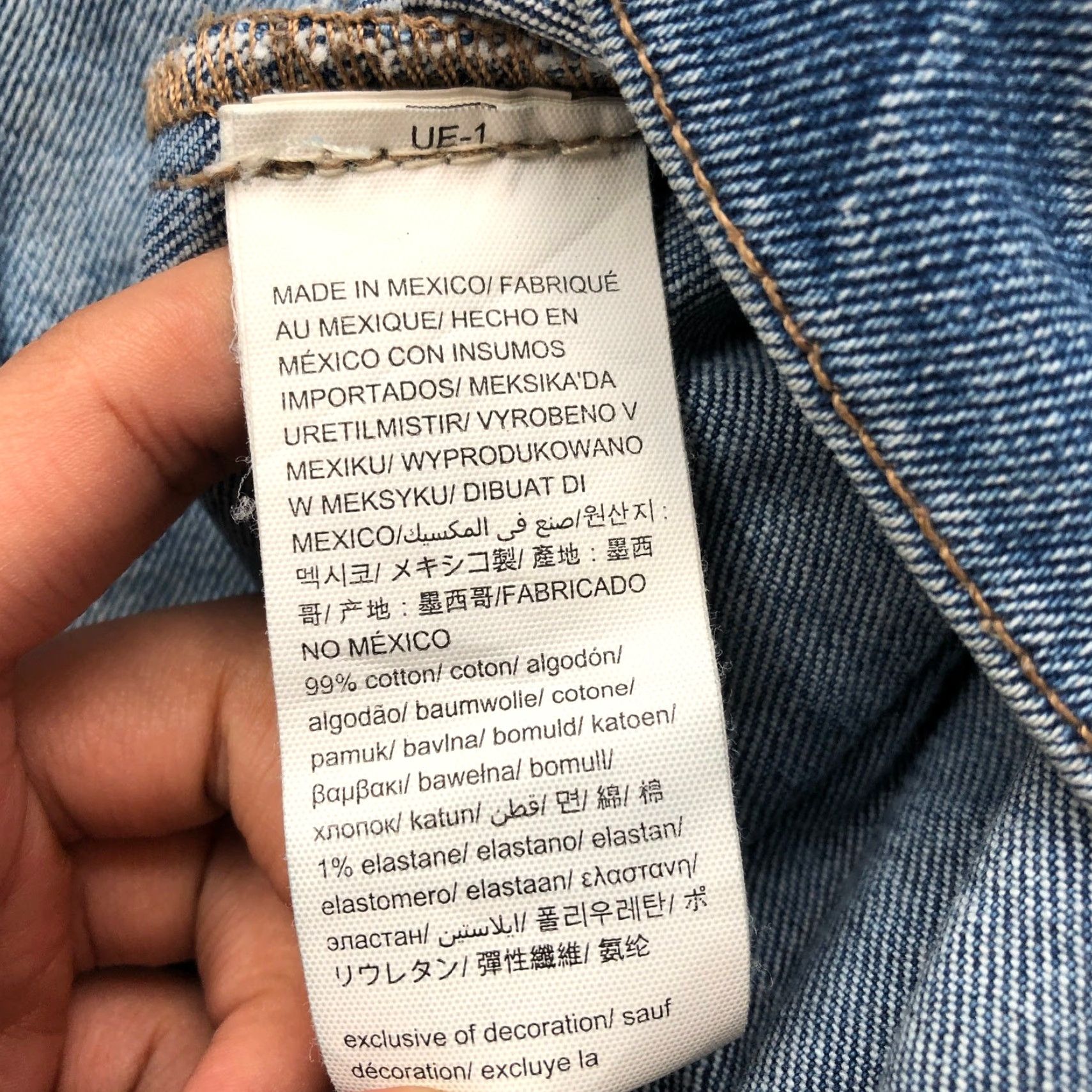 Calvin Klein Calvin Klein Light Wash Trucker Denim Jean Jacket Womens Small Button Logo Blue Jacket Logo Pockets Size 28" / US 6 / IT 42 - 7 Thumbnail