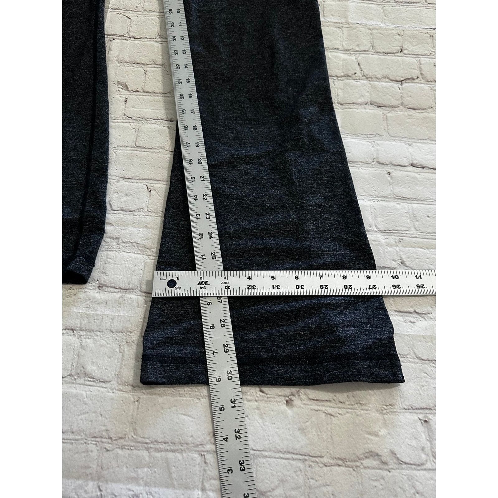 Lululemon lululemon straight leg size 6 Size 28" / US 6 / IT 42 - 7 Thumbnail
