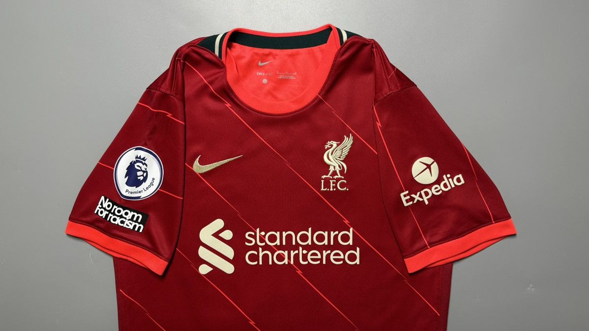 Vintage LIVERPOOL NIKE 2021/2022 FOOTBALL HOME JERSEY #20 DIOGO JOTA Size US M / EU 48-50 / 2 - 3 Thumbnail