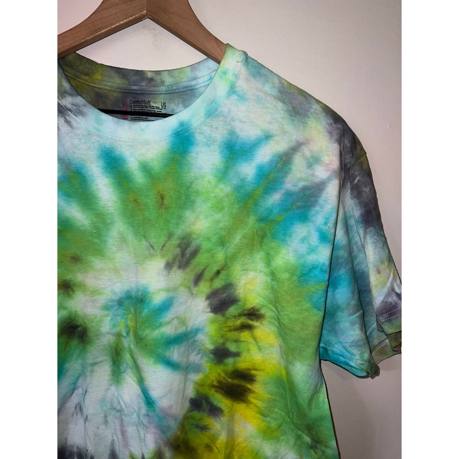 Hanes Hanes Comfort Soft Tie Dye Shirt Green Yellow Blue Tee Large Size US L / EU 52-54 / 3 - 3 Thumbnail