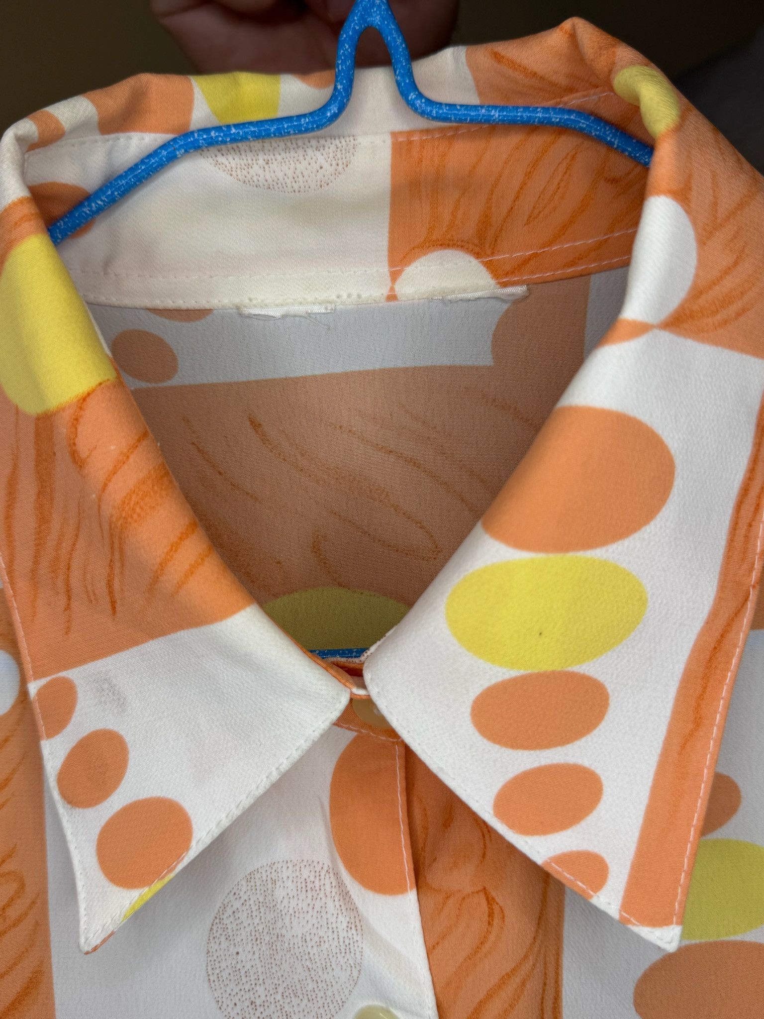 Vintage Vintage 70s Orange Geometric Print Crepe LS Button Shirt (S) Size US S / EU 44-46 / 1 - 3 Thumbnail