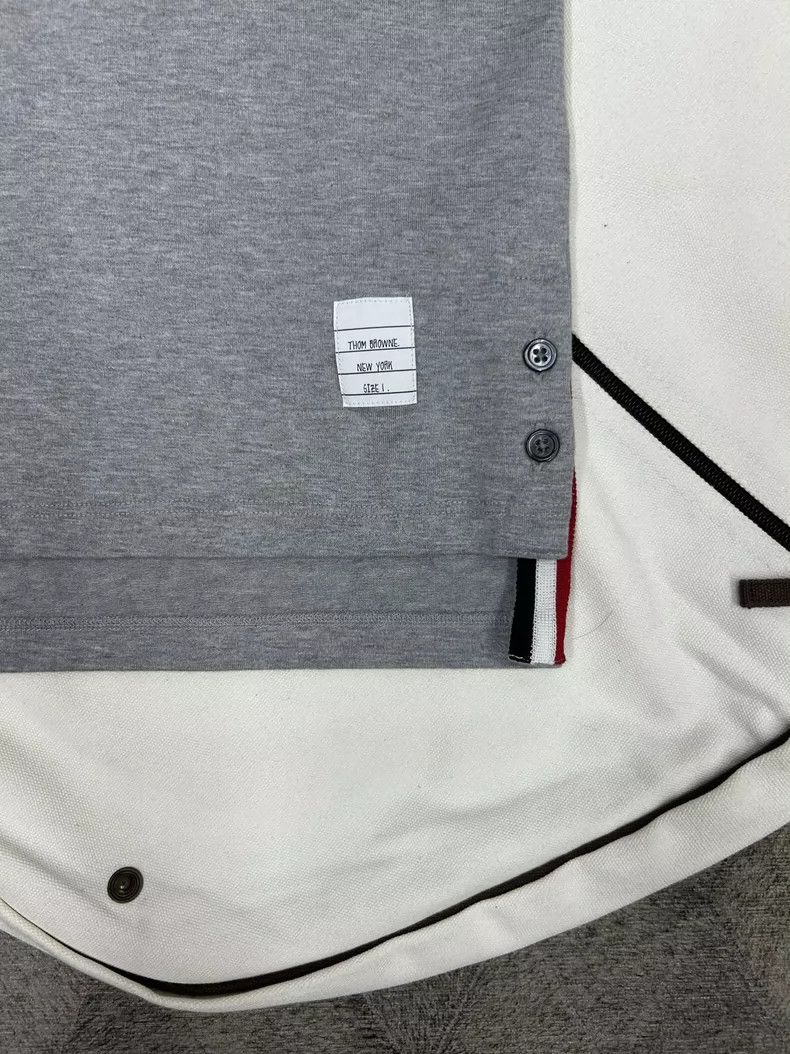 Thom Browne Thom Browne size1 Tri-colored striped T-shirt Size US S / EU 44-46 / 1 - 5 Thumbnail