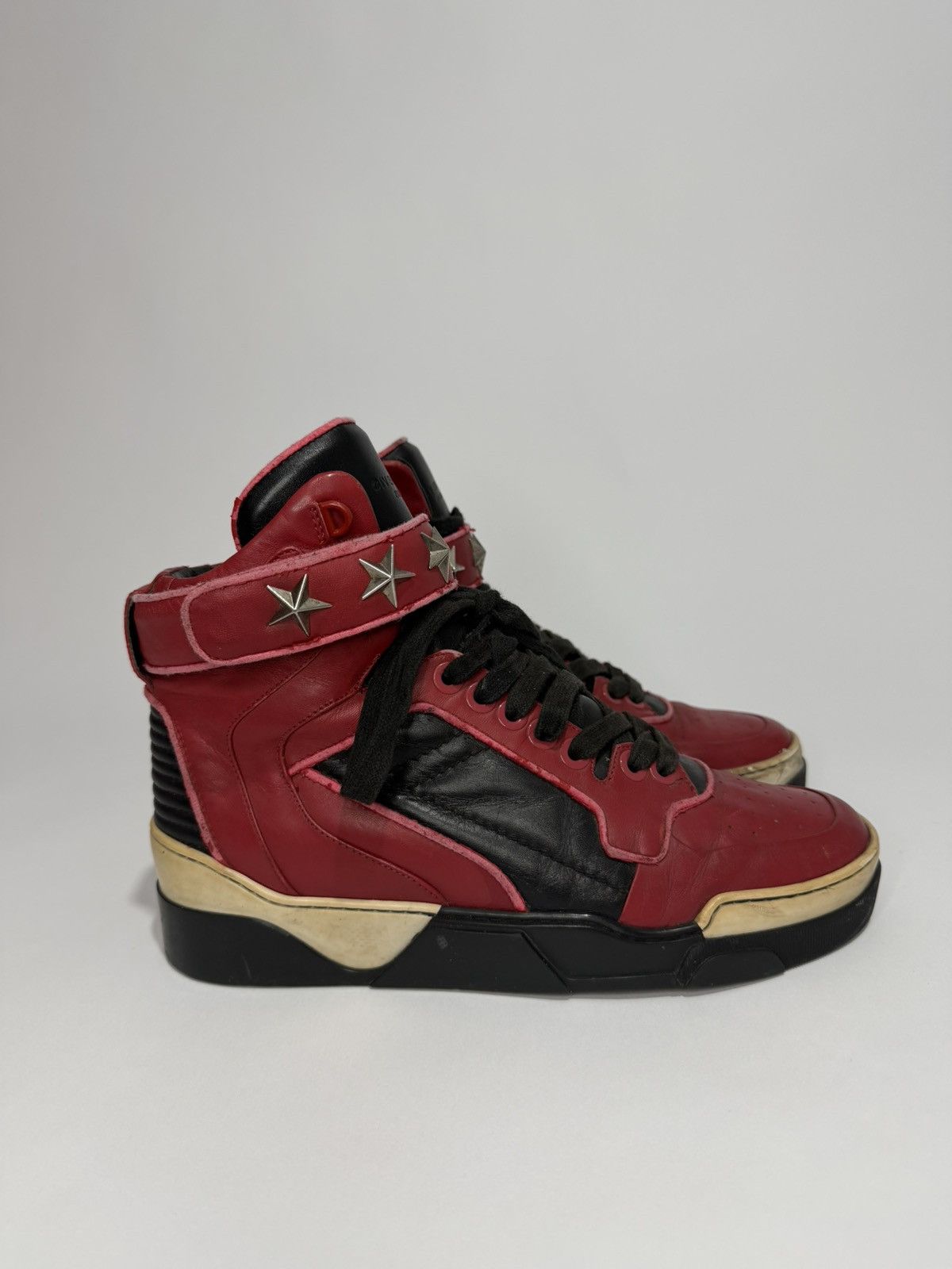 Givenchy Givenchy Tyson Black/Dark Red Leather Star Studded Sneakers Size US 8 / EU 41 - 2 Thumbnail