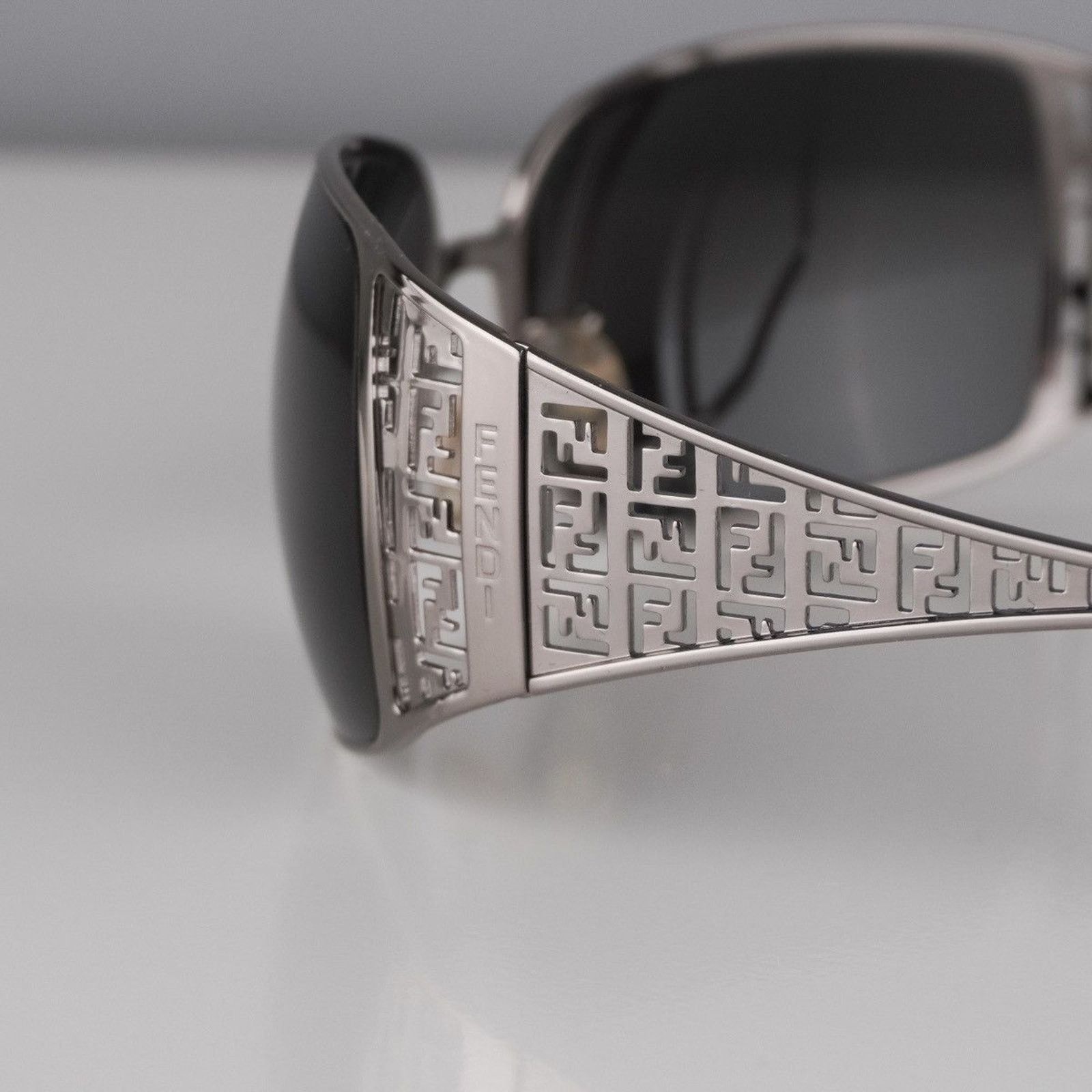 Fendi Vintage fendi ff multi silver logo sunglasses Size ONE SIZE - 6 Thumbnail