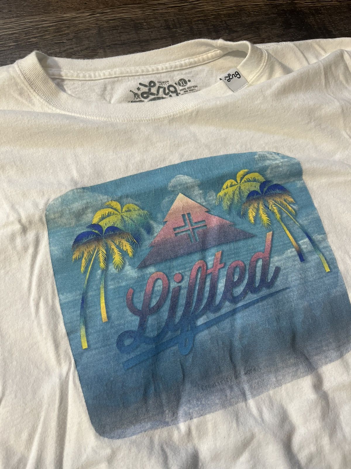 LRG Lrg beach t-shirt Size US XL / EU 56 / 4 - 1 Thumbnail