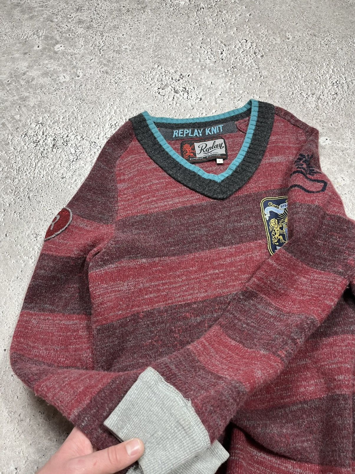 Replay Replay Knit Wool V Neck Sweater Burgundy Striped Crest Size US L / EU 52-54 / 3 - 11 Thumbnail