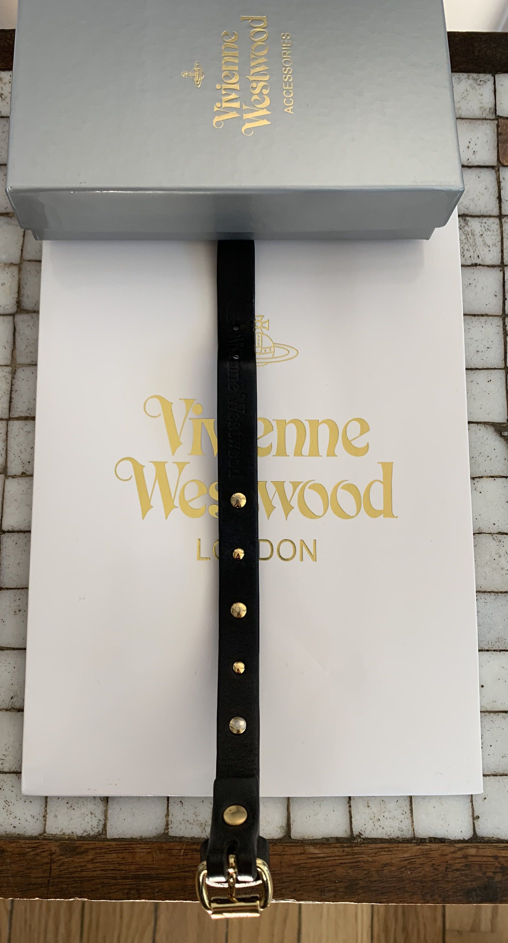 Vivienne Westwood S/S 2019 Vivienne Westwood Norfolk Leather Bracelet + Box Size ONE SIZE - 12 Thumbnail
